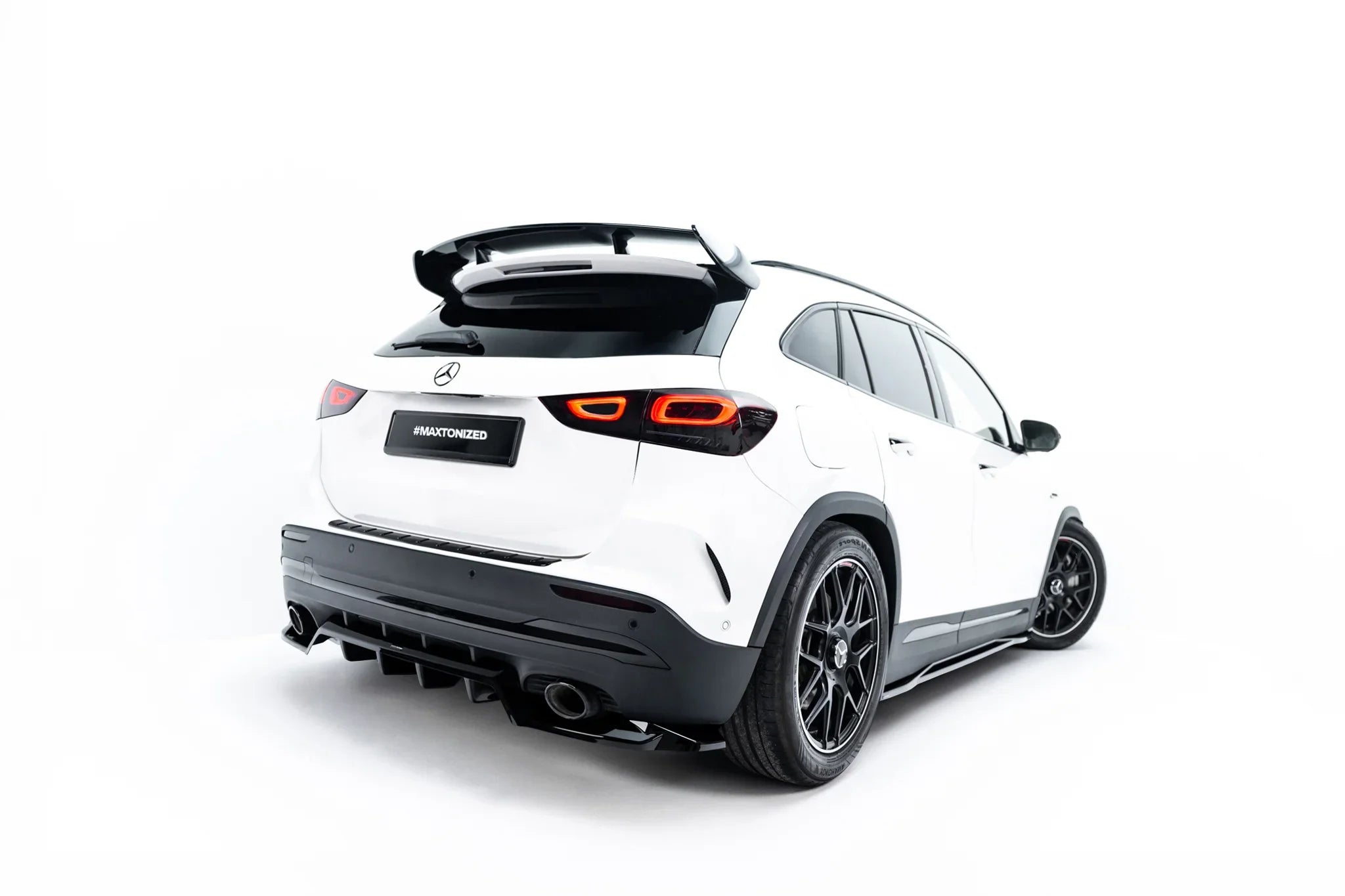 Maxton Design Set of Splitters para Mercedes-AMG GLA 35 H247 - imagen 7
