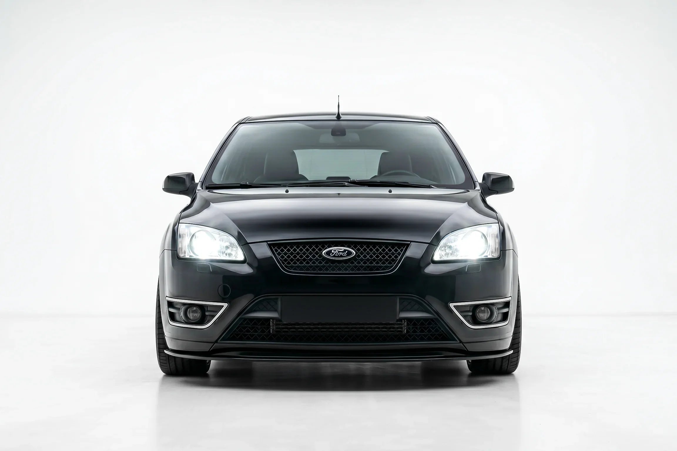 Maxton Design Splitter delantero V.2 para Ford Focus ST Mk2 - imagen 2