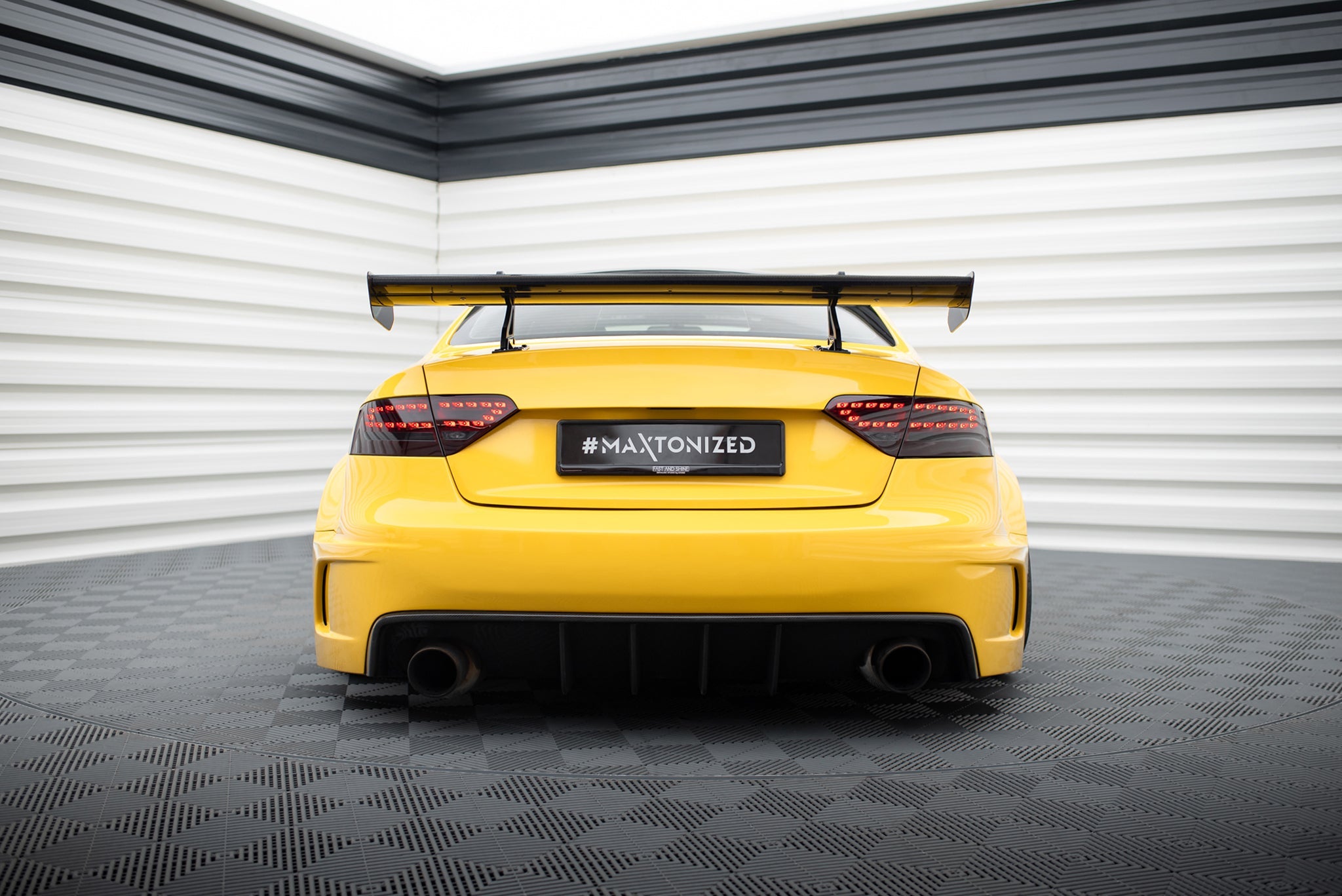 Maxton Design Alerón de carbono With Upper Swan Mounting para Audi A5 Coupe 8T - imagen 2