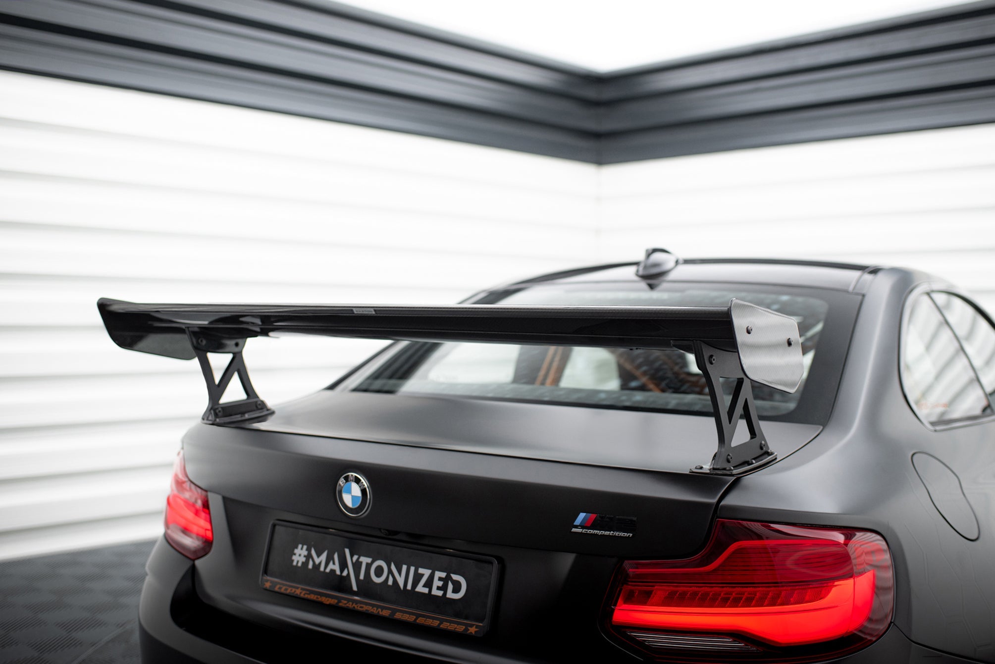 Maxton Design Alerón de carbono With External Brackets Uprights para BMW M2 F87 / 2 / 2 M-Pack F22 - imagen 2