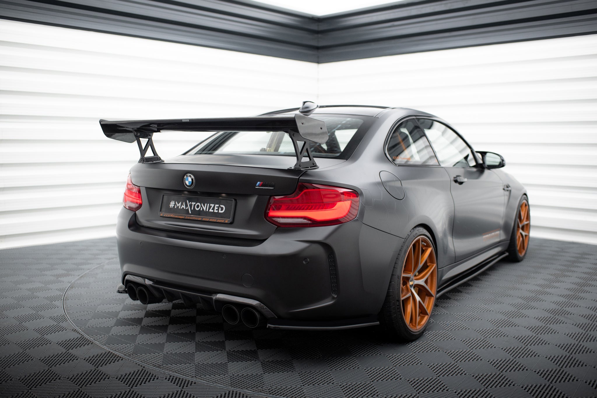 Maxton Design Alerón de carbono With External Brackets Uprights para BMW M2 F87 / 2 / 2 M-Pack F22 - imagen 3