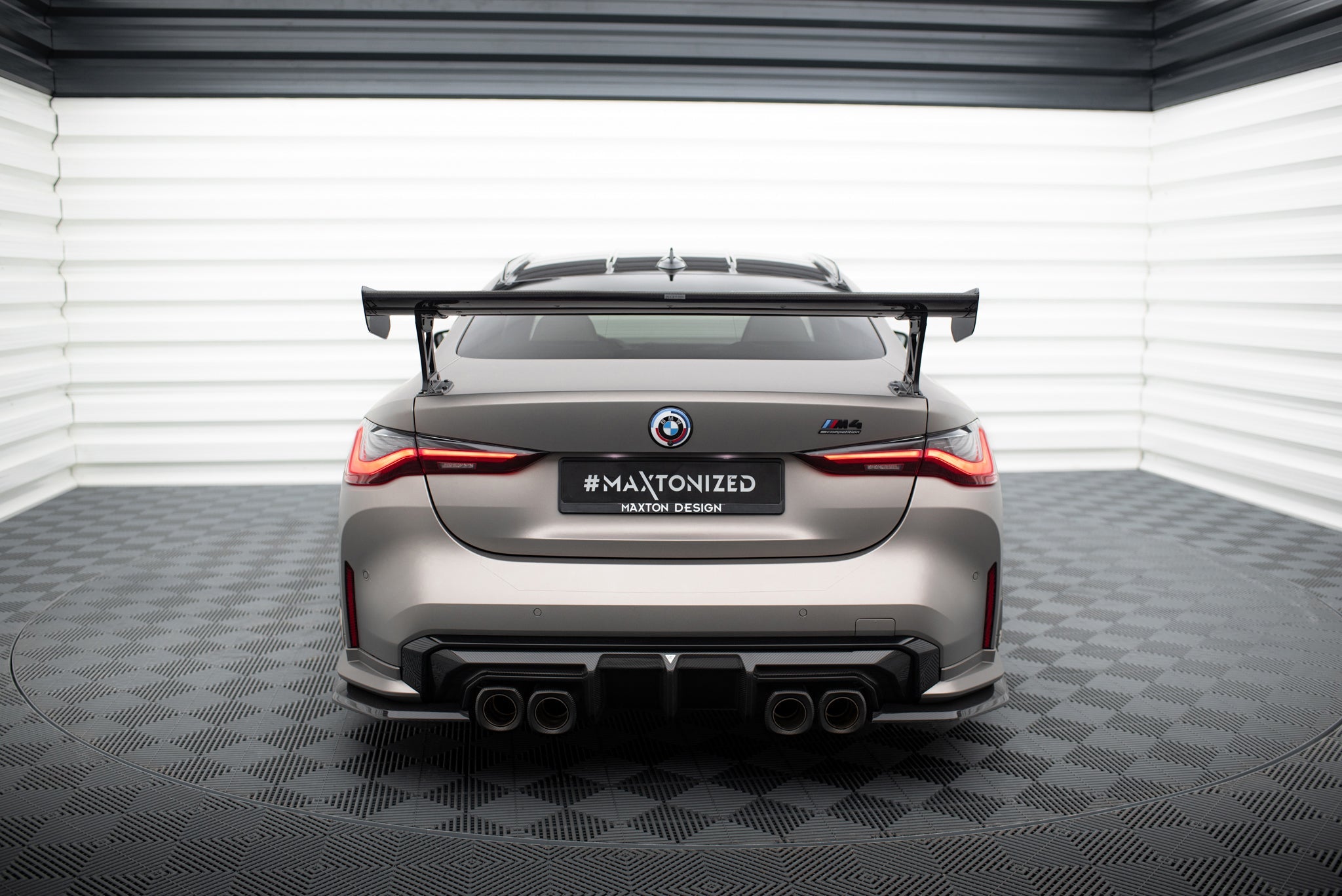 Maxton Design Alerón de carbono With External Brackets Uprights para BMW M4 G82 / G82 Facelift / M440i / 4 M-Pack G22 / G22 Facelift - imagen 1
