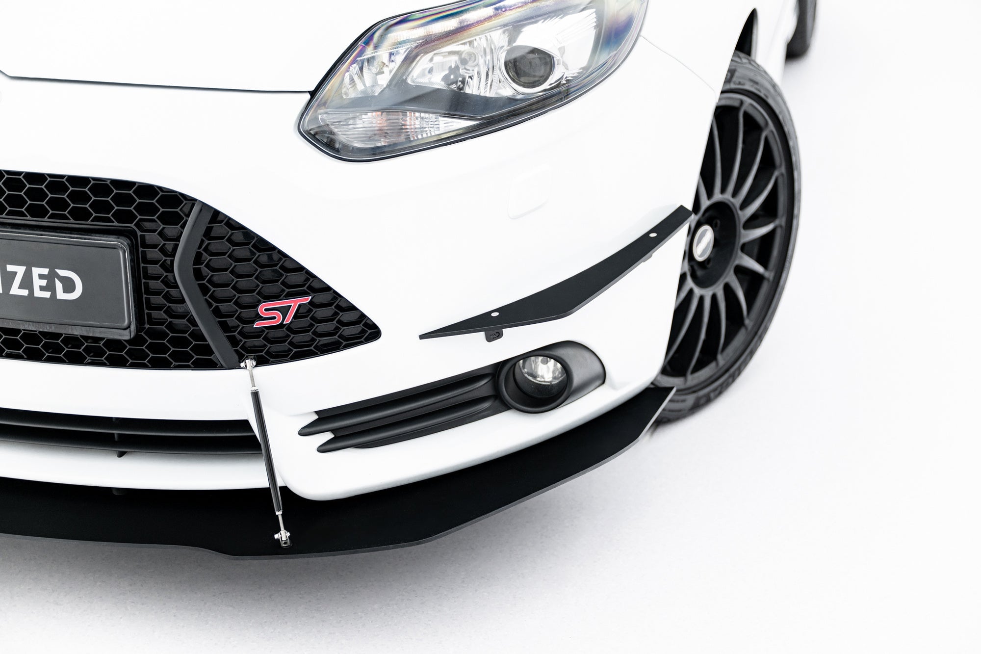 Maxton Design Canards (Front Bumper Wings) para Ford Focus ST Mk3 - imagen 1