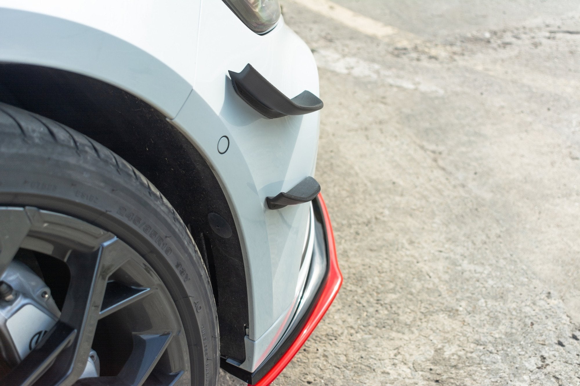Maxton Design Paragolpes delantero Wings (Canards) para Renault Megane Mk4 RS - imagen 4