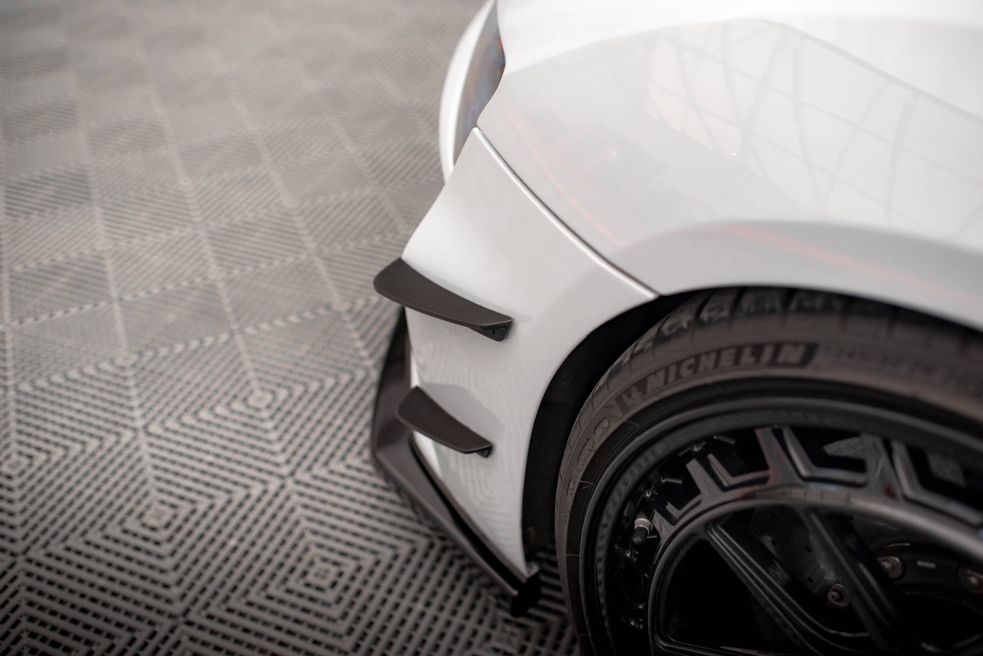 Maxton Design Paragolpes delantero Wings (Canards) para Audi R8 Mk2 Facelift - imagen 4