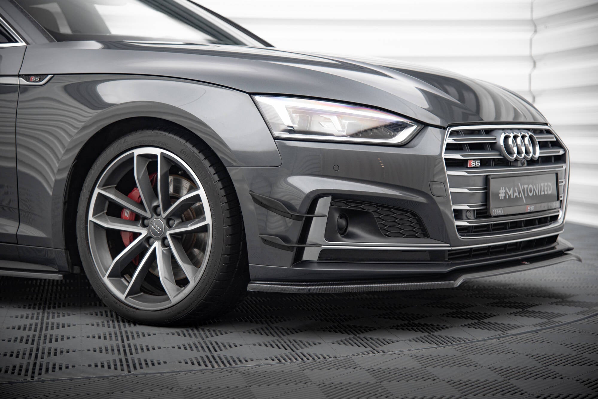 Maxton Design Paragolpes delantero Wings (Canards) para Audi S5 / A5 S-Line Coupe / Sportback F5 - imagen 2