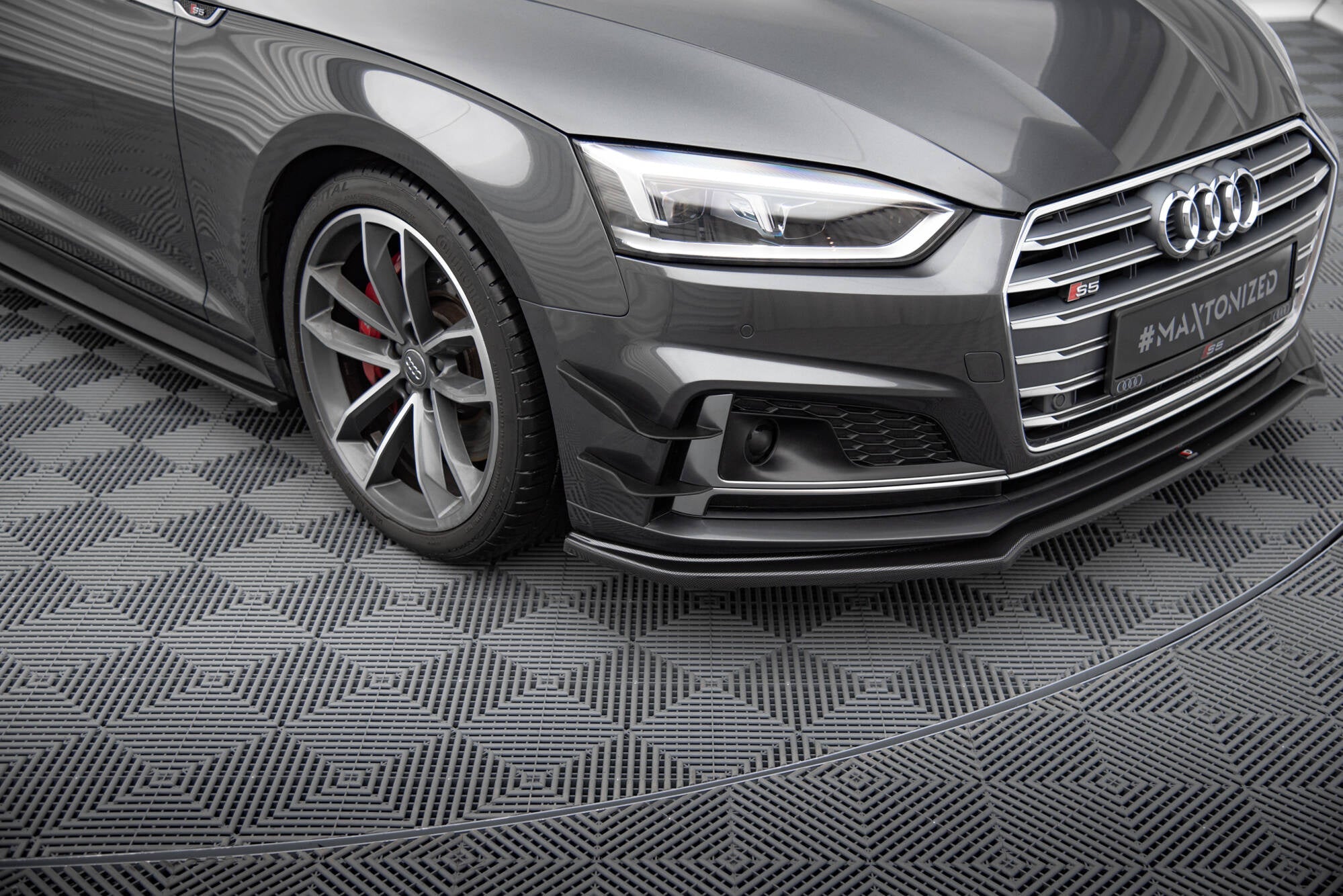 Maxton Design Paragolpes delantero Wings (Canards) para Audi S5 / A5 S-Line Coupe / Sportback F5 - imagen 1