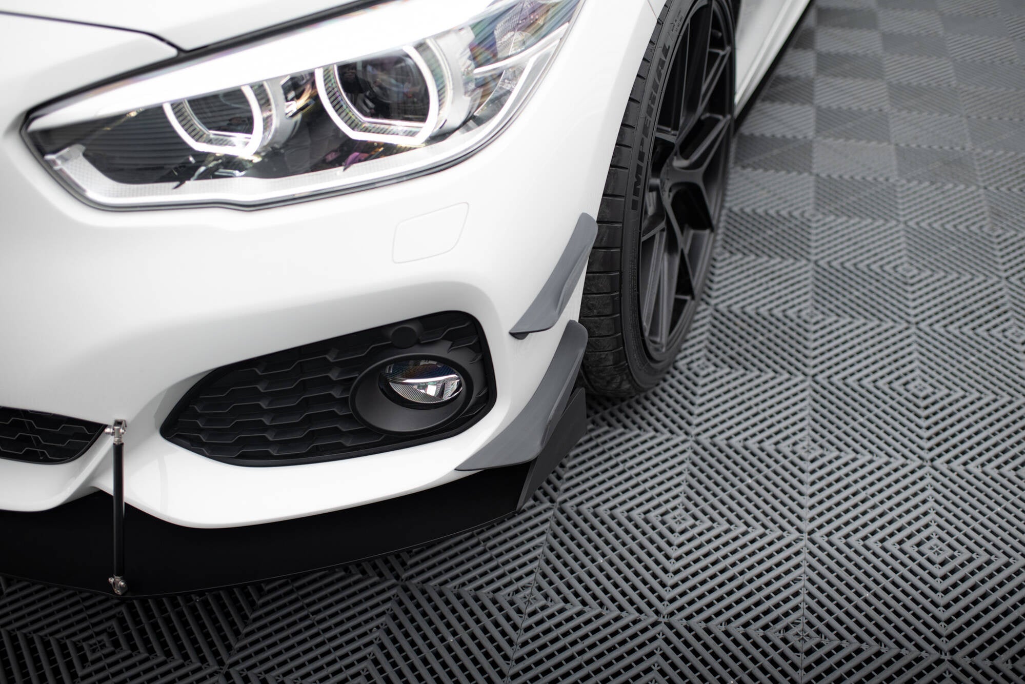 Maxton Design Paragolpes delantero Wings (Canards) para BMW 1 M-Pack / M140i F20 Facelift - imagen 6