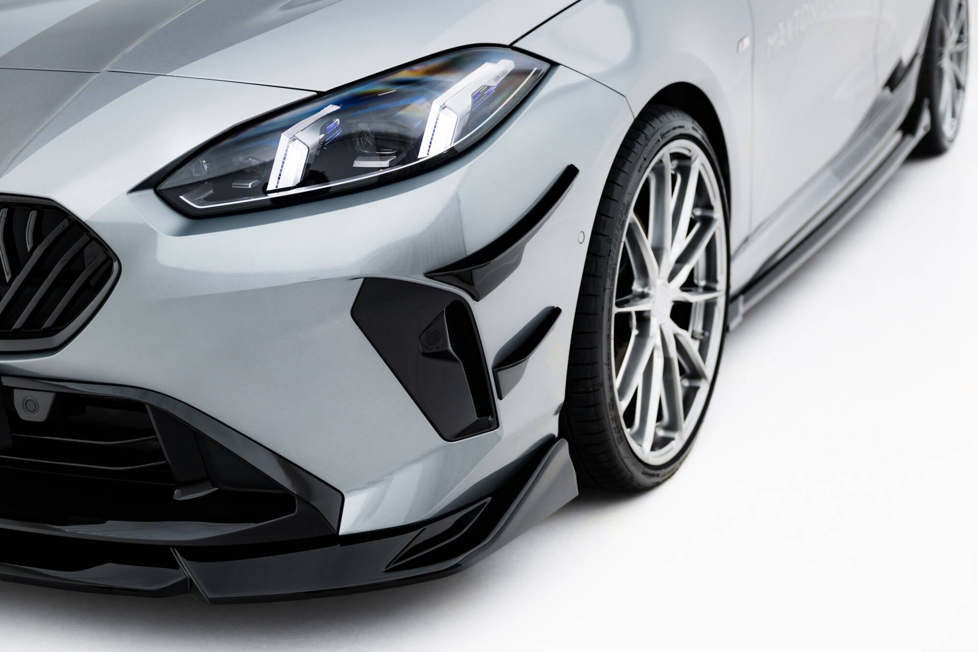 Maxton Design Paragolpes delantero Wings (Canards) para BMW M135i F70 - imagen 1