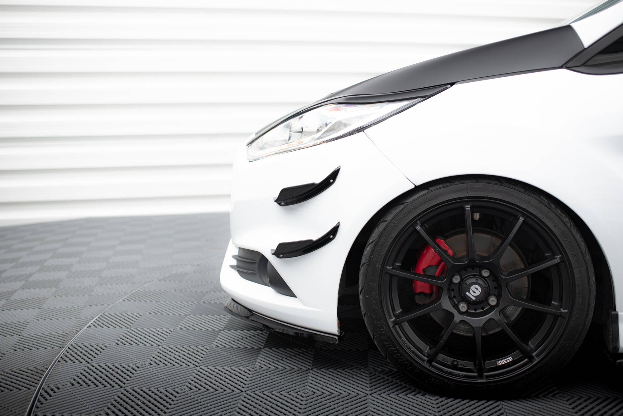 Maxton Design Paragolpes delantero Wings (Canards) para Ford Fiesta Mk7 ST Facelift - imagen 4