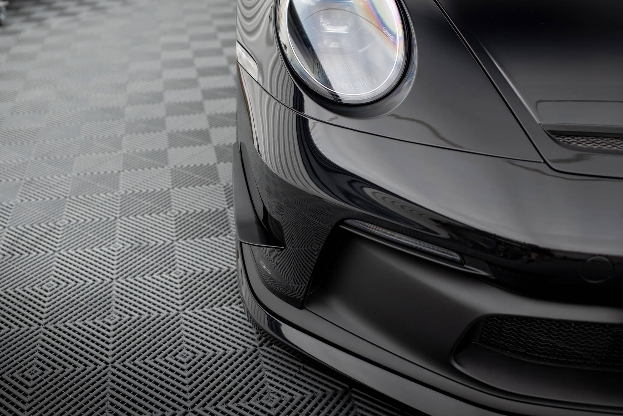 Maxton Design Paragolpes delantero Wings (Canards) para Porsche 911 992 GT3 - imagen 4