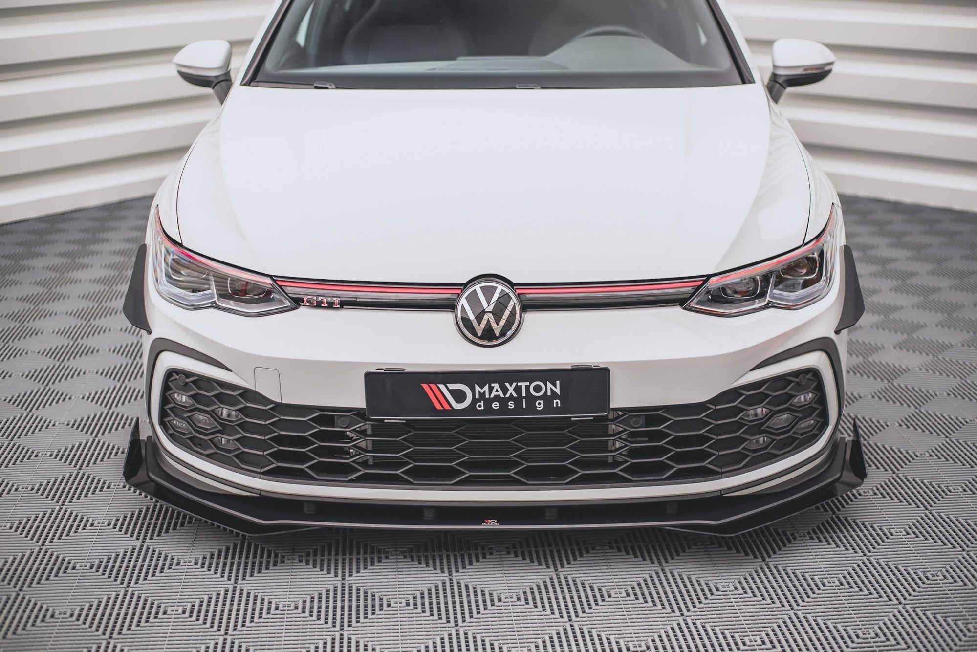 Maxton Design Paragolpes delantero Wings (Canards) para Volkswagen Golf GTI Mk8 - imagen 3