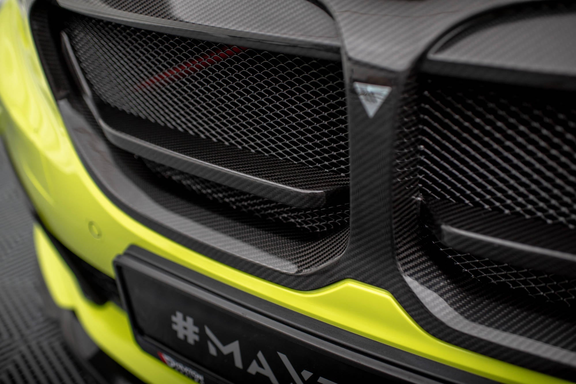 Maxton Design Prepreg Carbon Fiber Front Grill para BMW 1 M-Pack/ M135i / 128ti F40 - imagen 2