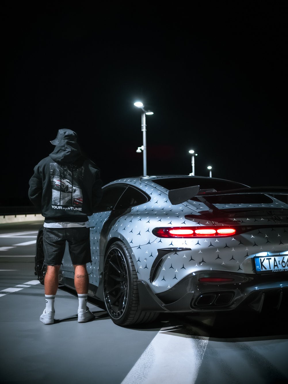 Maxton Design Black Hoodie Maxton Design - imagen 3