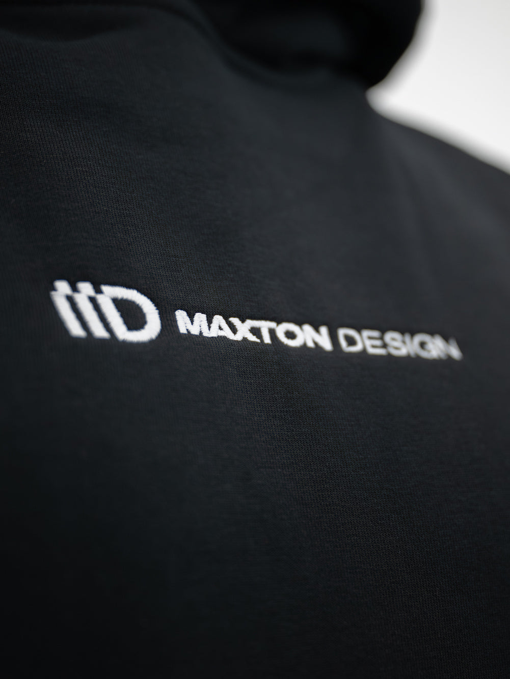 Maxton Design Black Hoodie Maxton Design - imagen 6