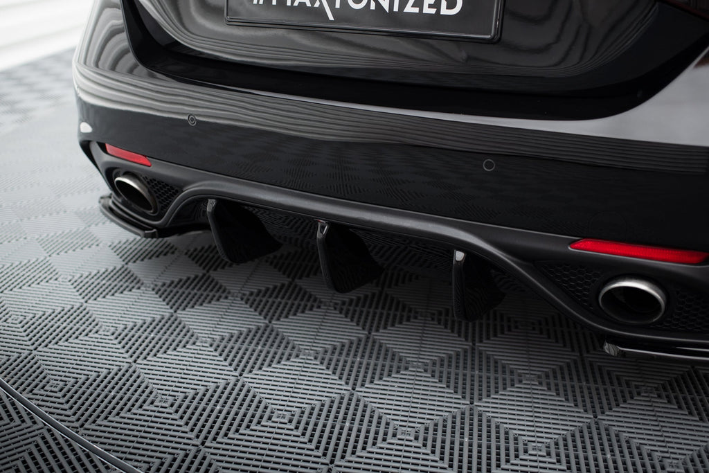 Maxton Design Difusor trasero para Alfa Romeo Giulia Veloce - imagen 1