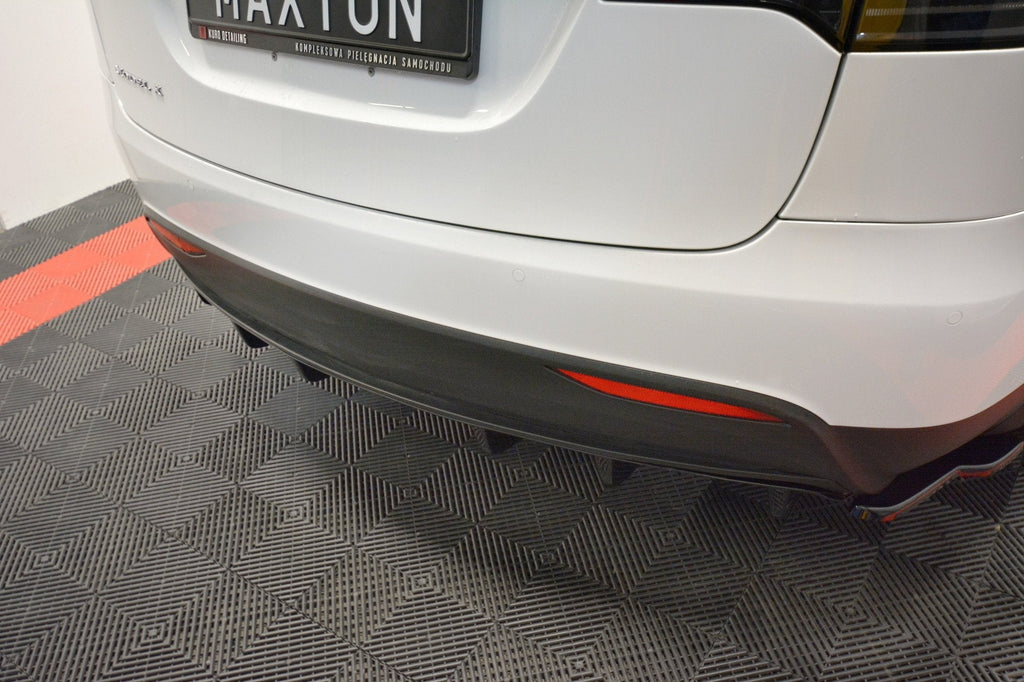 Maxton Design Difusor trasero para Tesla Model X - imagen 2