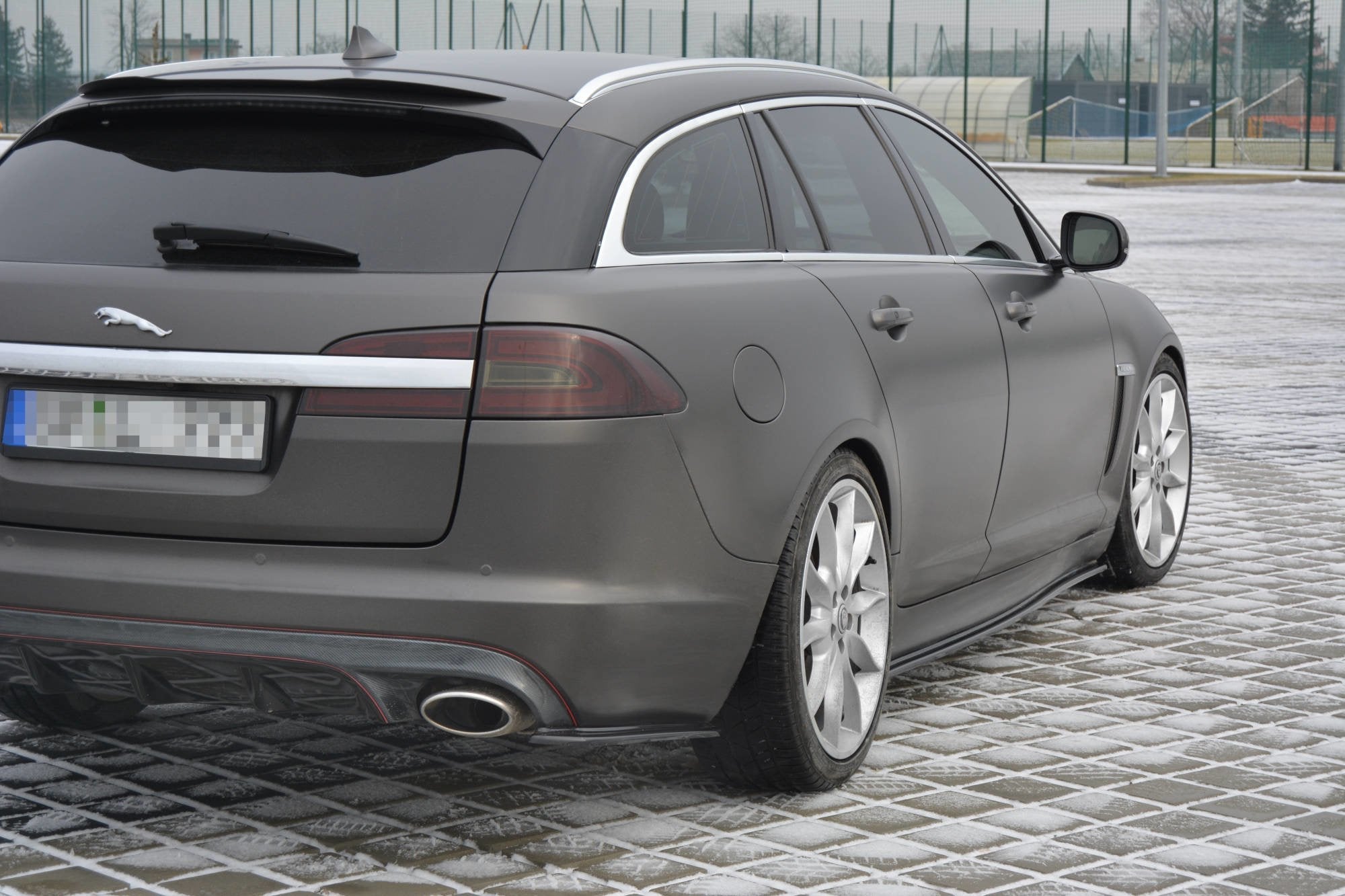 Maxton Design Difusores de taloneras laterales para Jaguar XF (X250) Mk1 Sportbrake S-PACK - imagen 3