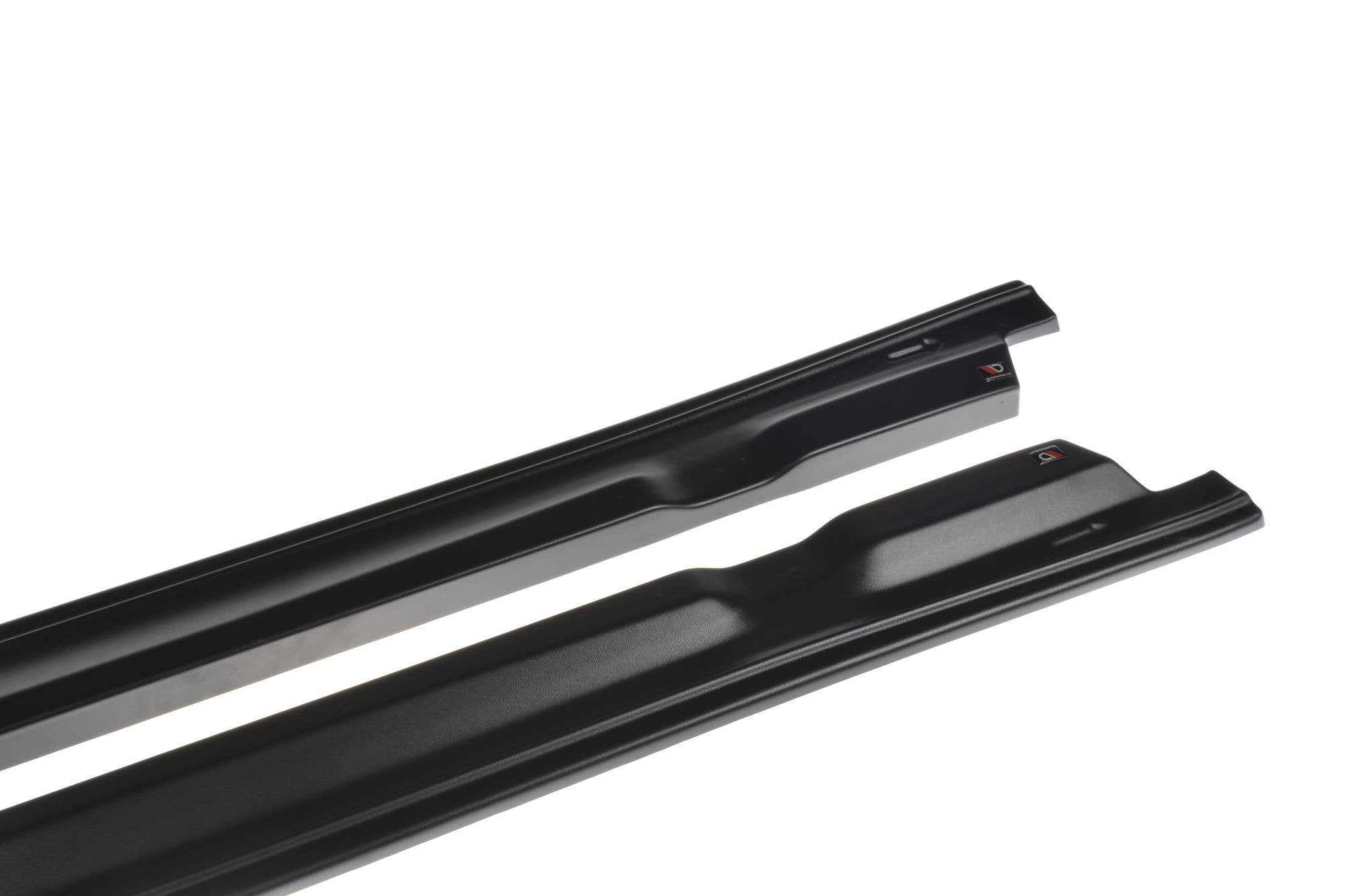 Maxton Design Difusores de taloneras laterales para Nissan GT-R Coupe (R35-SERIES) - imagen 5