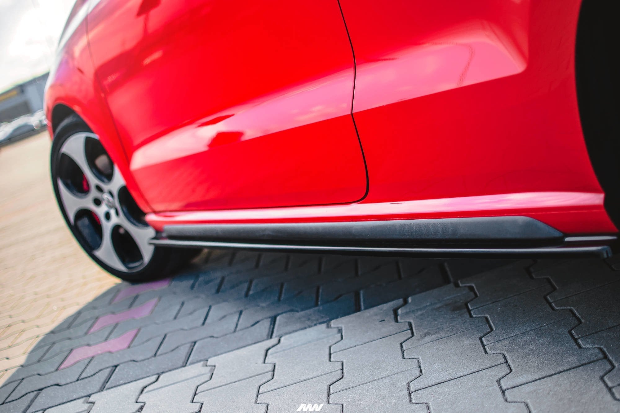 Maxton Design Difusores de taloneras laterales para Volkswagen Polo GTI Mk5 - imagen 2
