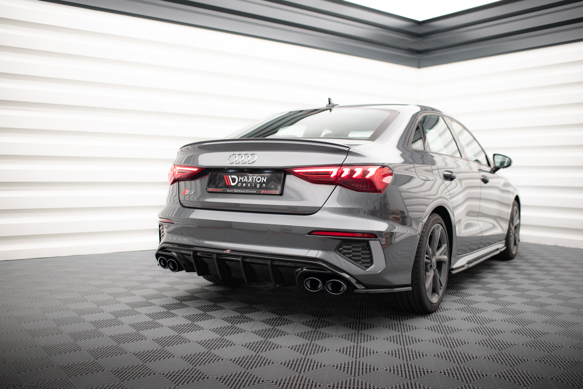 Maxton Design Difusor trasero + Exhaust Ends Imitation para Audi A3 S-Line Sedan 8Y - imagen 1