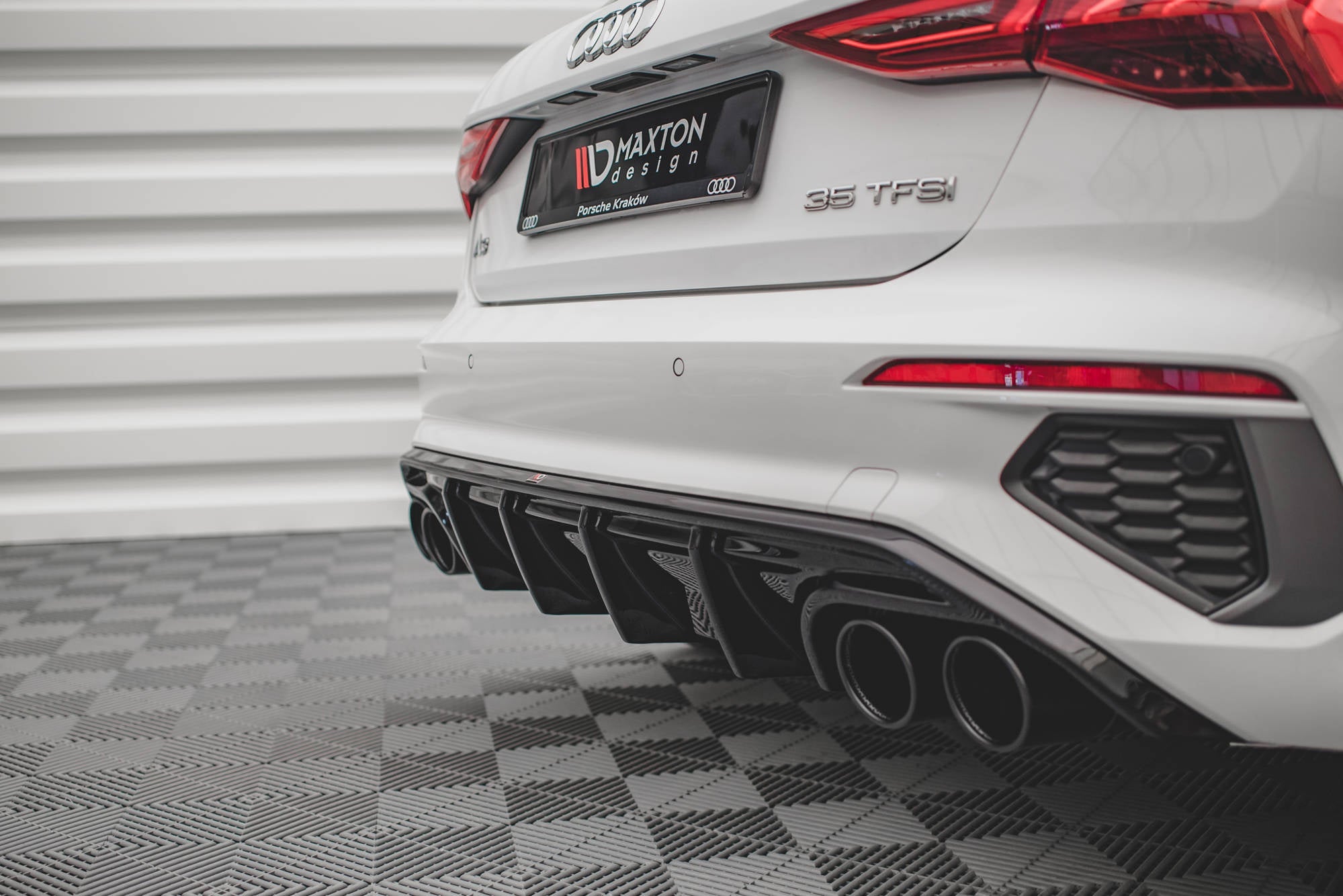 Maxton Design Difusor trasero + Exhaust Ends Imitation para Audi A3 S-Line Sportback 8Y - imagen 3