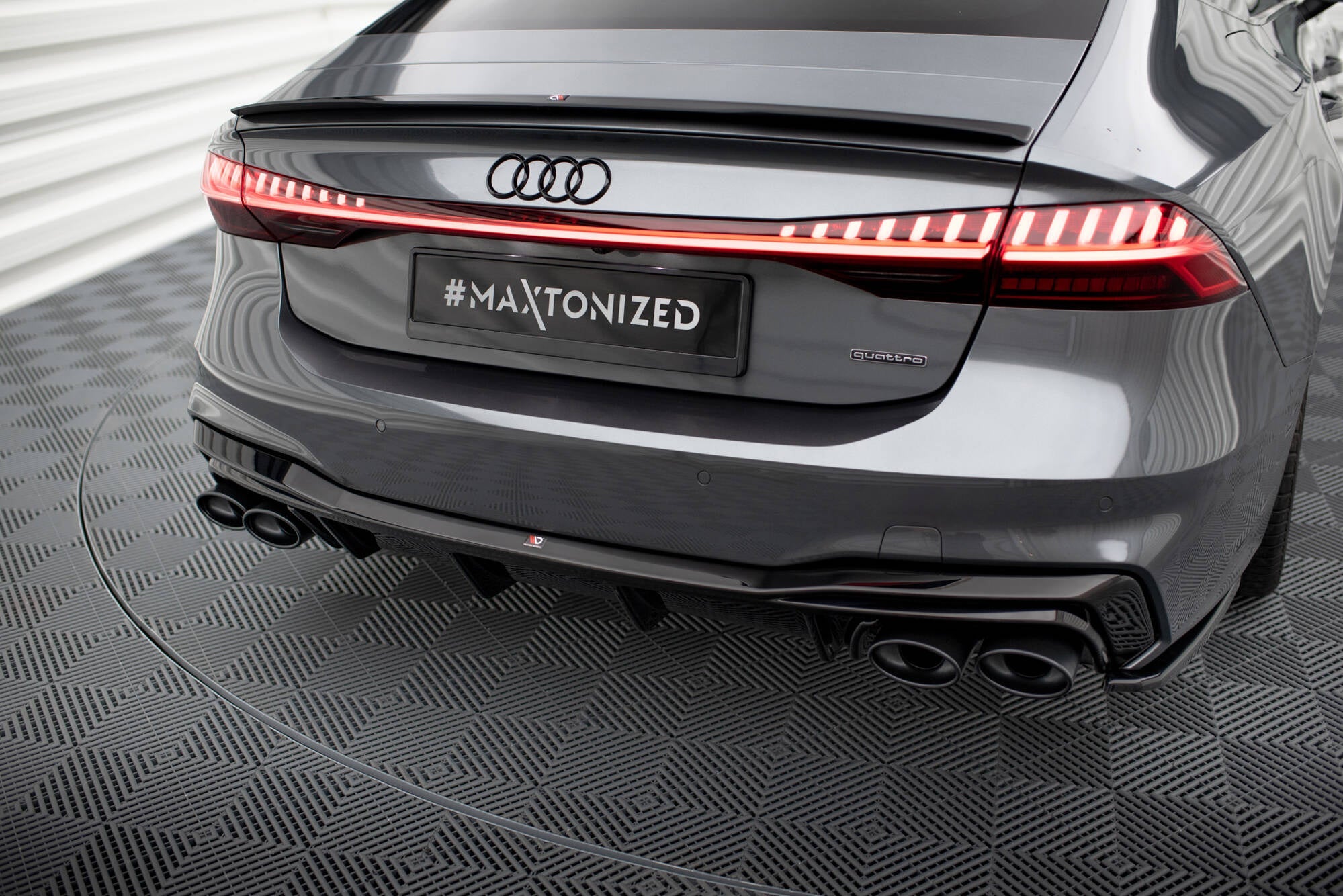Maxton Design Difusor trasero + Exhaust Ends Imitation para Audi A7 S-Line C8 / S7 C8 / C8 Facelift / S7 Facelift - imagen 1