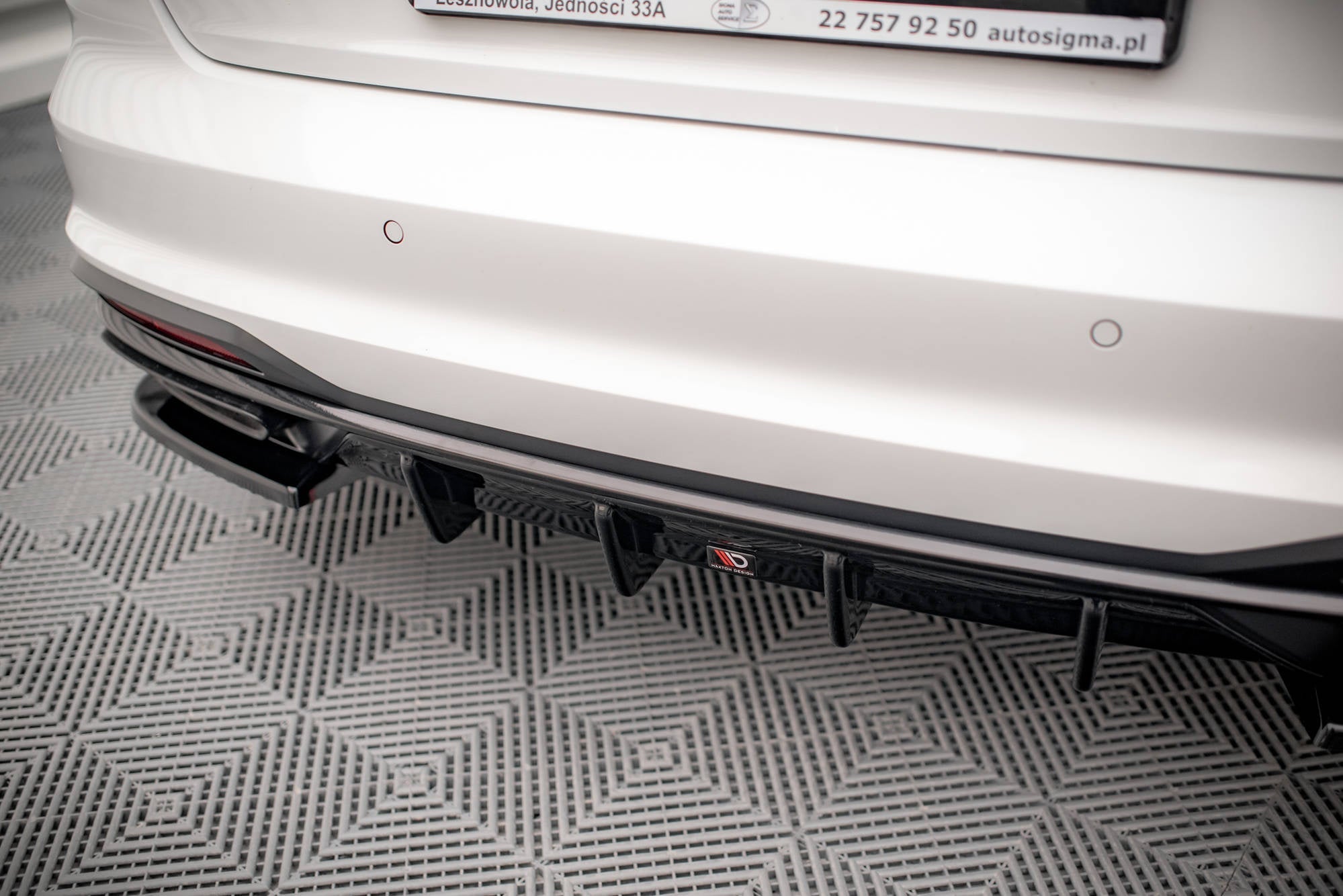 Maxton Design Difusor trasero para Audi A4 Sedan / Avant B9 Facelift - imagen 3