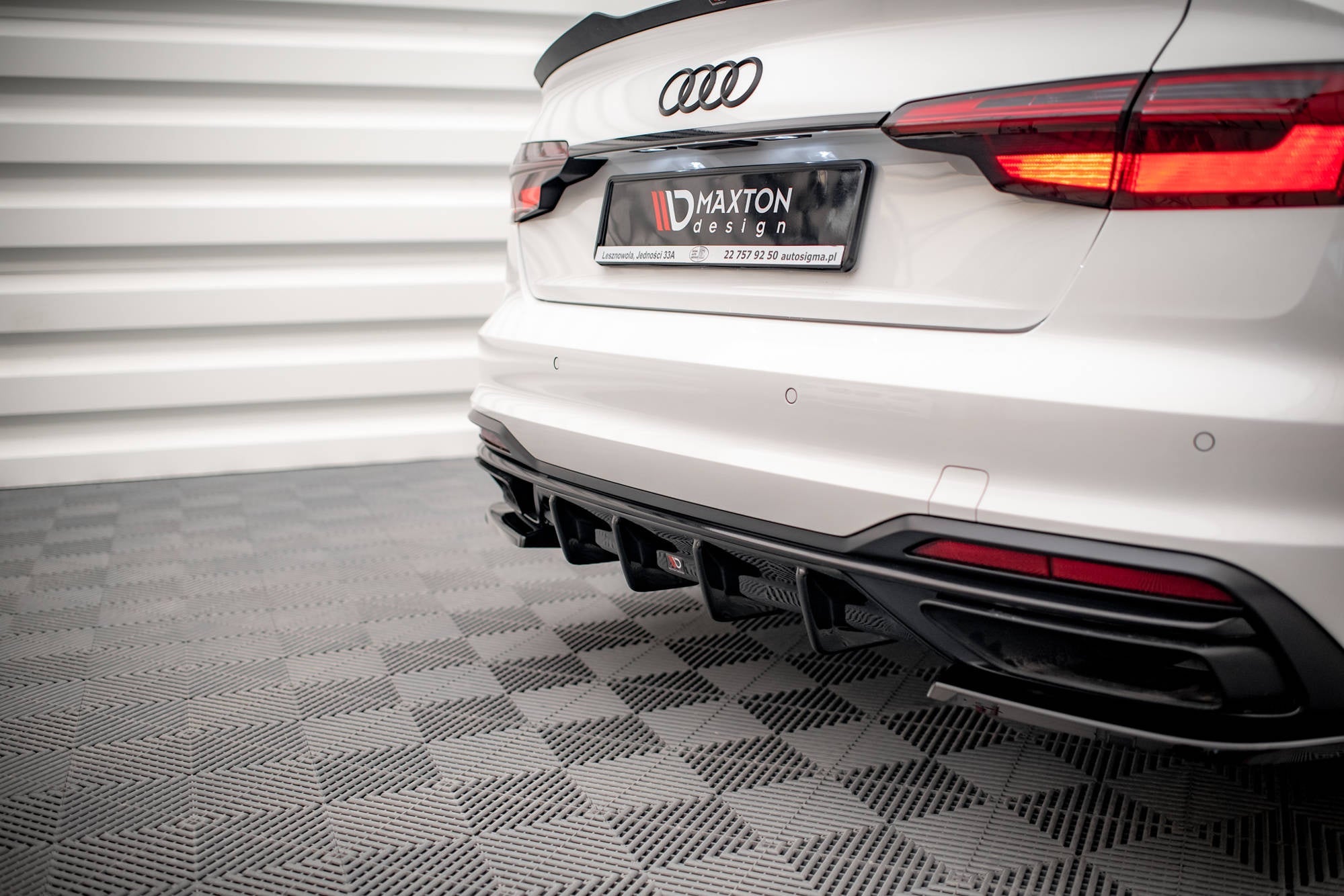 Maxton Design Difusor trasero para Audi A4 Sedan / Avant B9 Facelift - imagen 4