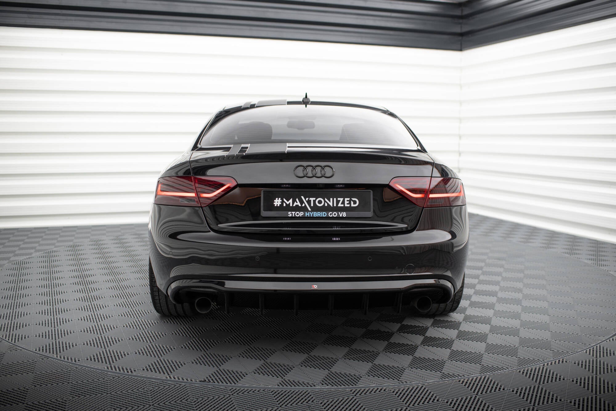 Maxton Design Difusor trasero para Audi A5 Coupe / Cabrio S-Line 8T (Version with single Exhausts on both sides) - imagen 3