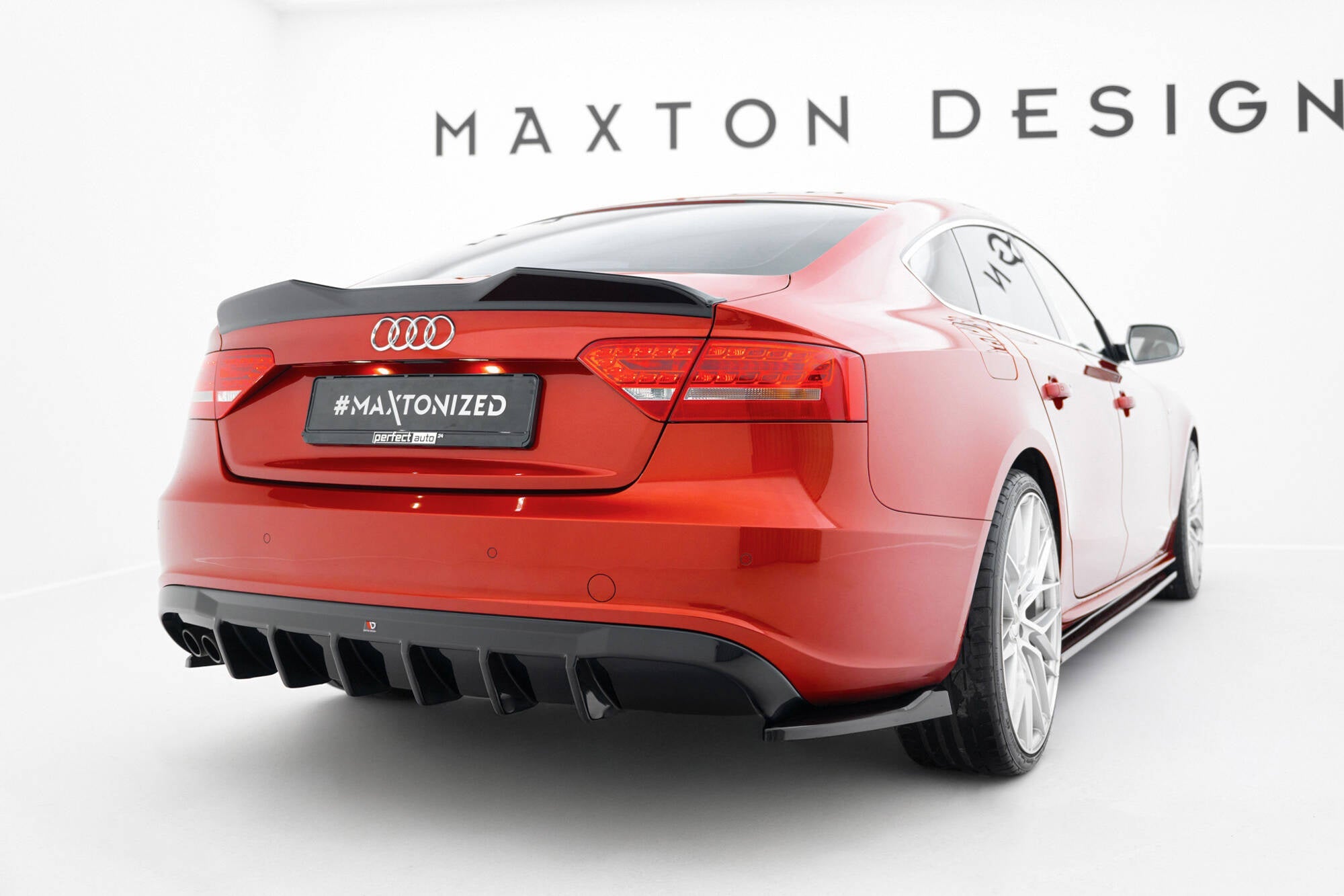 Maxton Design Difusor trasero para Audi A5 S-Line Sportback 8T (Version with dual Exhaust tips on one side) - imagen 1