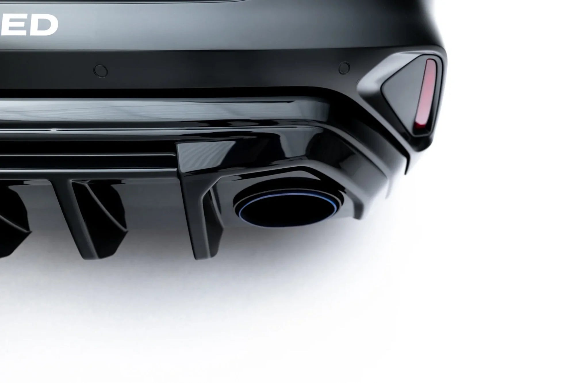Maxton Design Difusor trasero para Audi RS3 Sedan 8Y Facelift (Version with LED light) - imagen 4