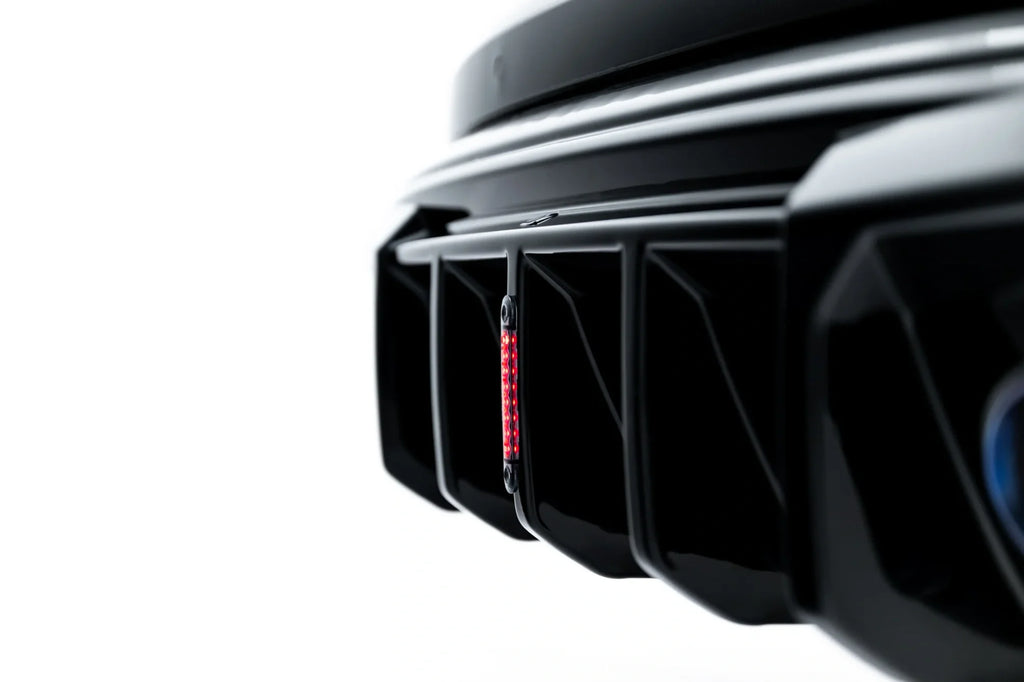 Maxton Design Difusor trasero para Audi RS3 Sedan 8Y Facelift (Version with LED light) - imagen 5