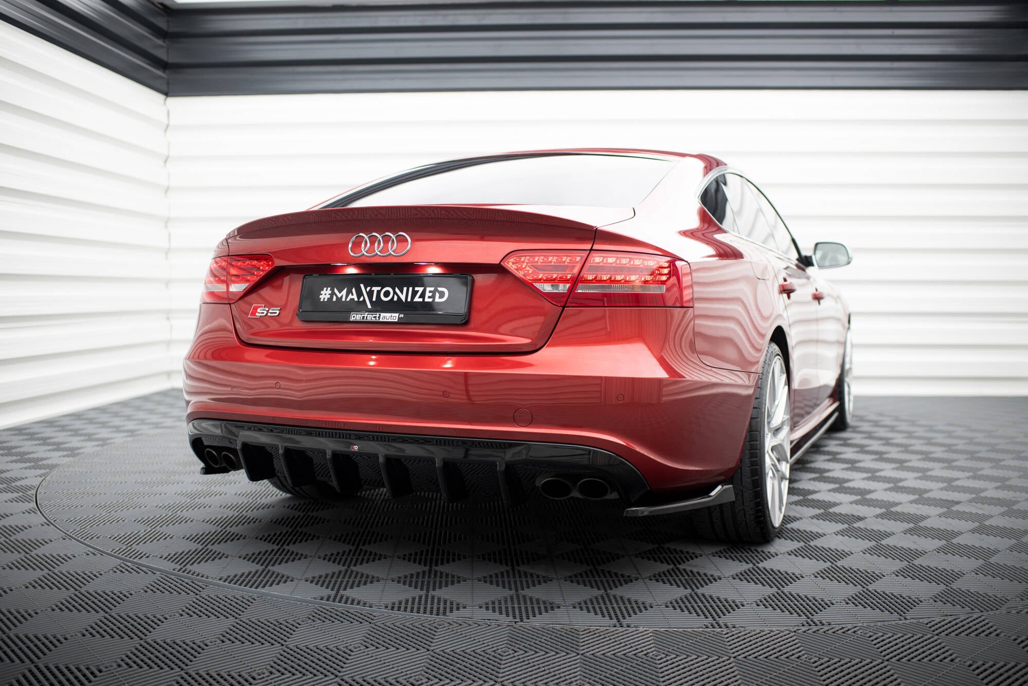 Maxton Design Difusor trasero para Audi S5 Sportback 8T - imagen 1