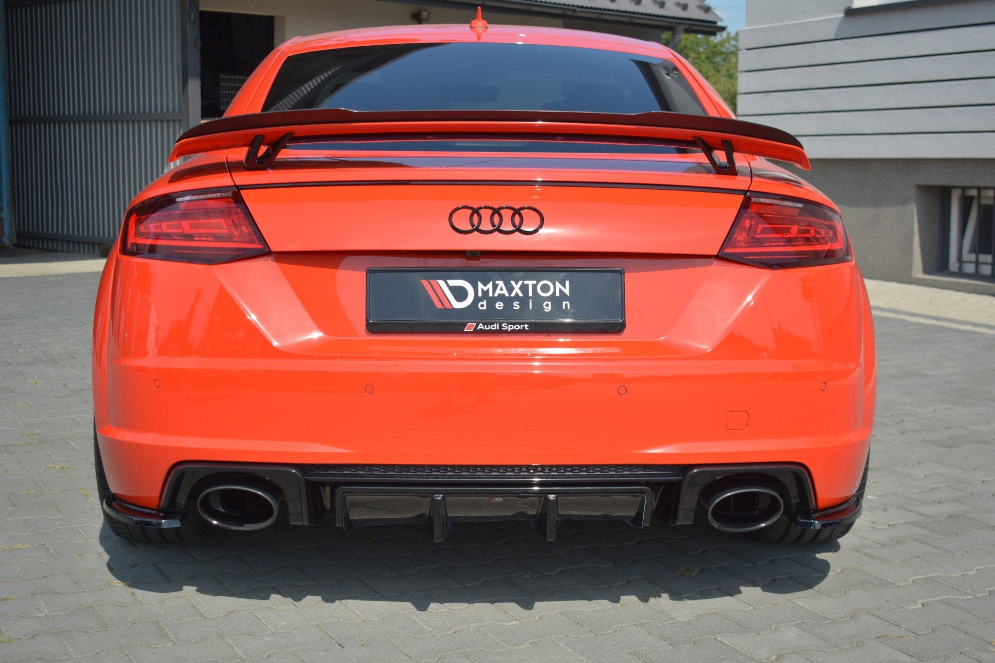 Maxton Design Difusor trasero para Audi TT RS 8S - imagen 1