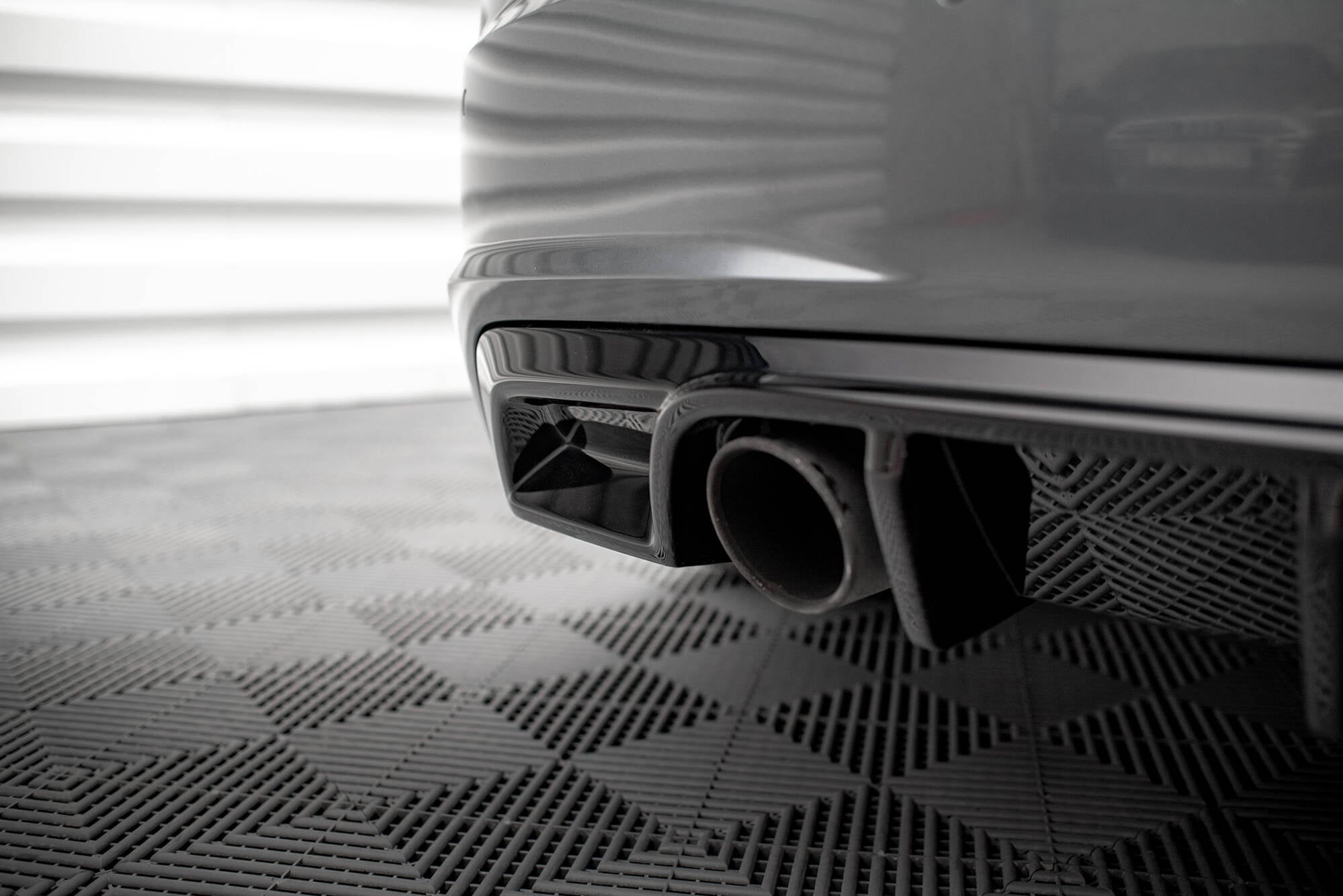 Maxton Design Difusor trasero para Audi TT S-Line 8S - imagen 4