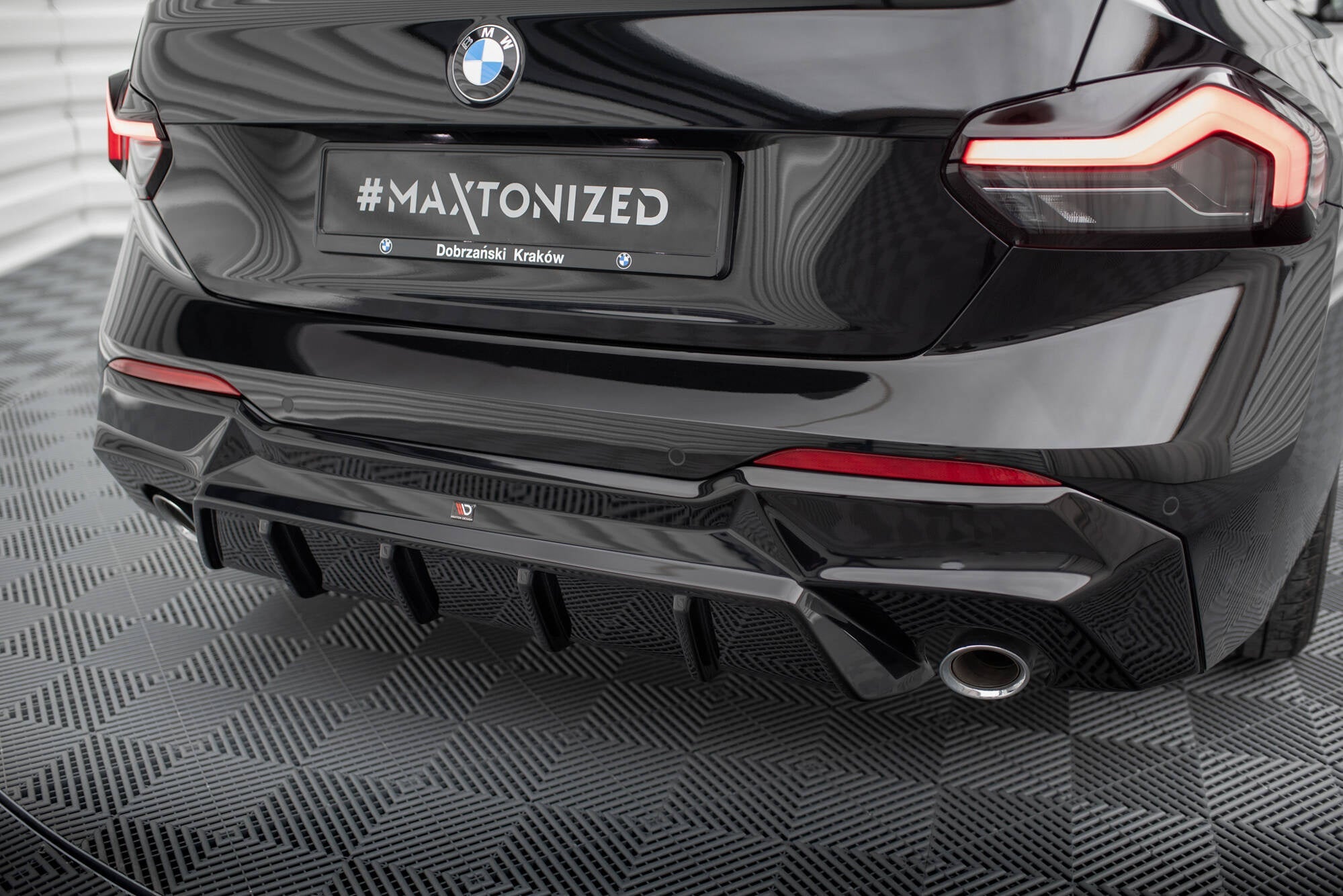 Maxton Design Difusor trasero para BMW 2 G42 - imagen 3