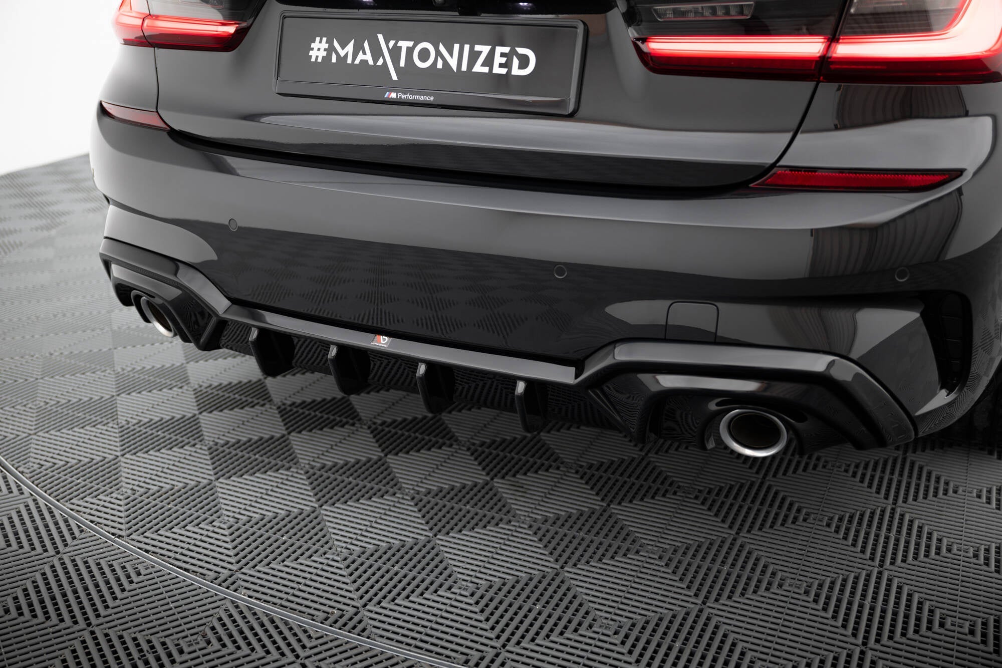Maxton Design Difusor trasero para BMW 3 M-Pack G20 / G21 (para car with towbar) - imagen 9