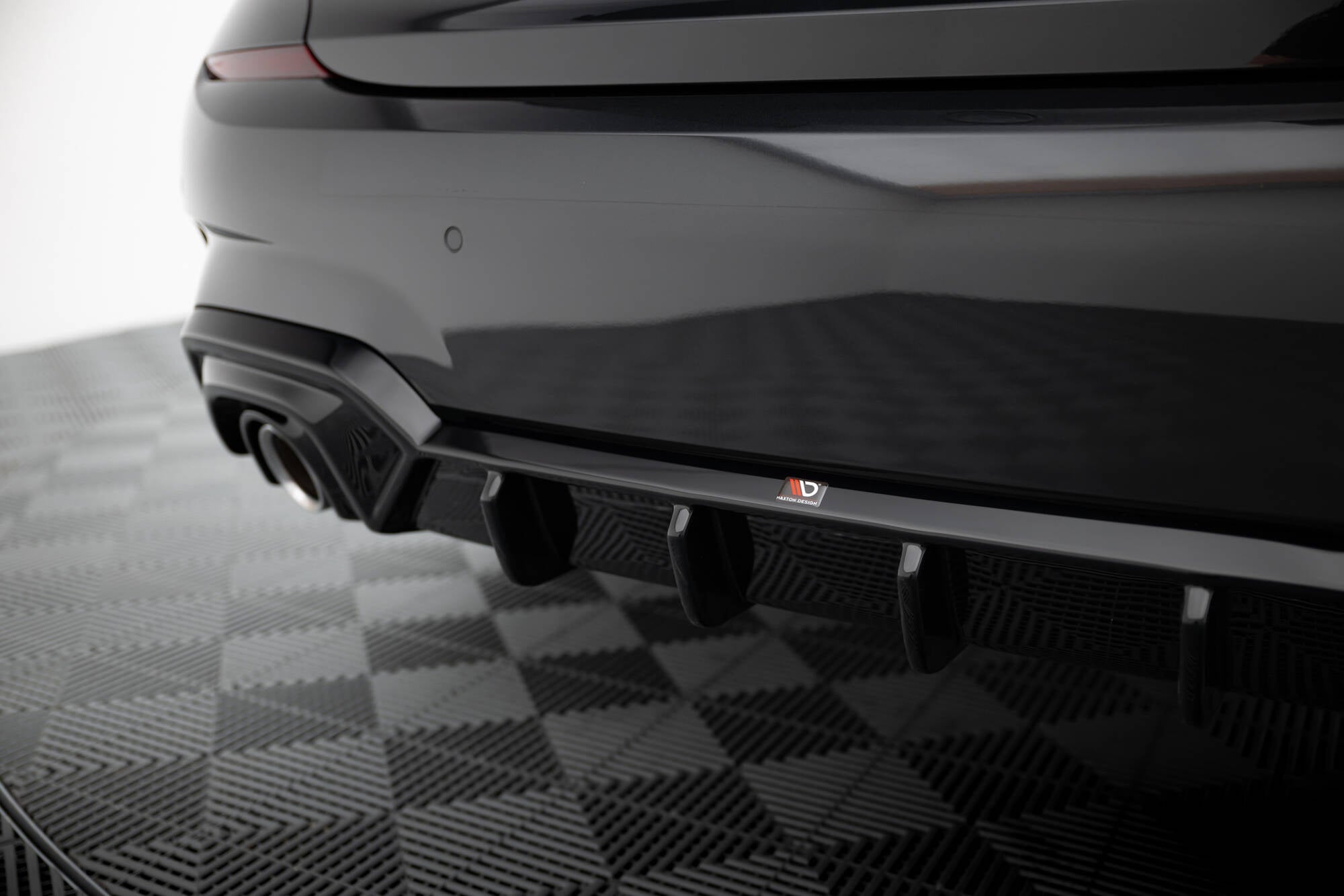 Maxton Design Difusor trasero para BMW 3 M-Pack G20 / G21 (para car with towbar) - imagen 2