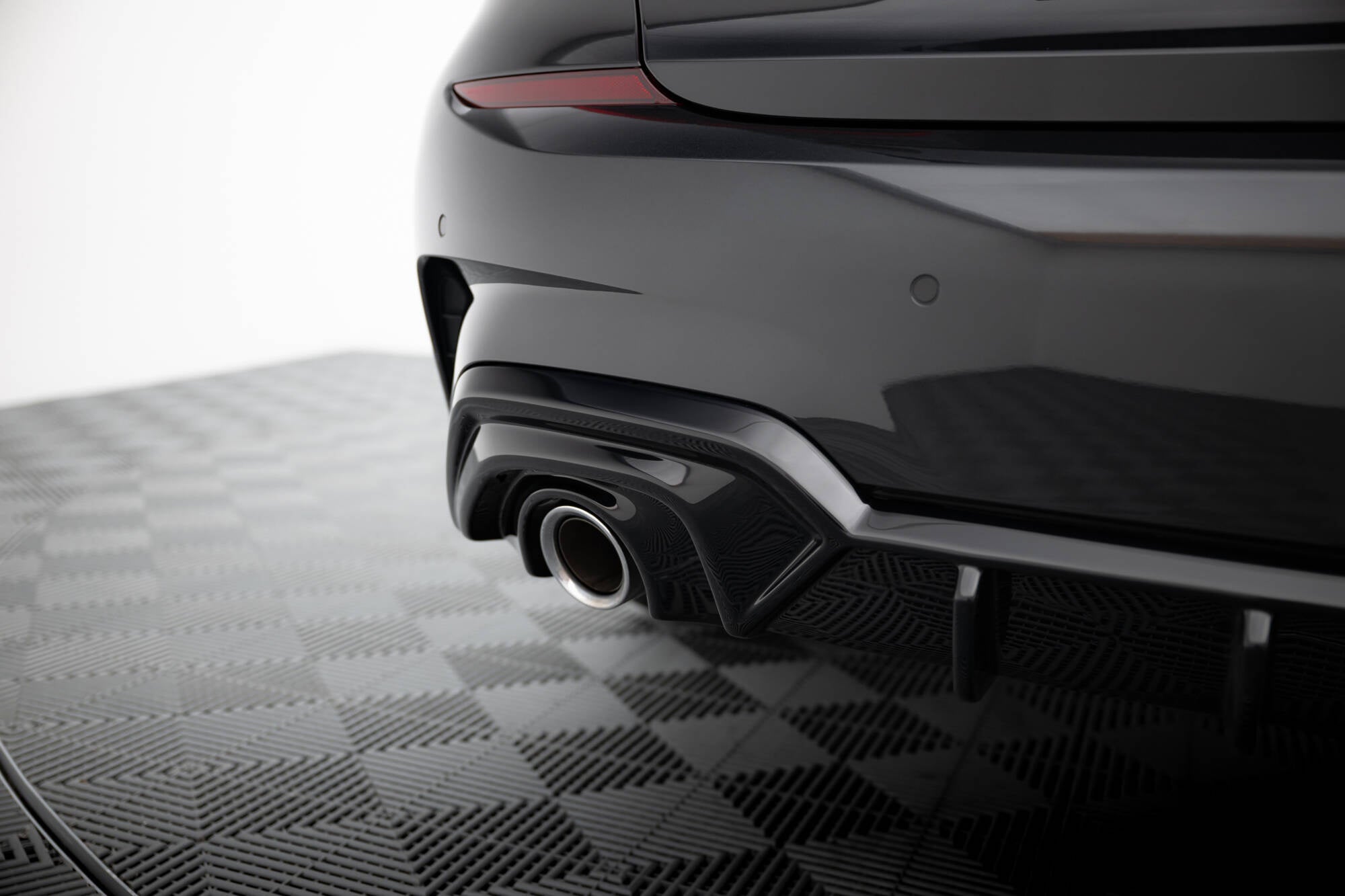 Maxton Design Difusor trasero para BMW 3 M-Pack G20 / G21 (para car with towbar) - imagen 3