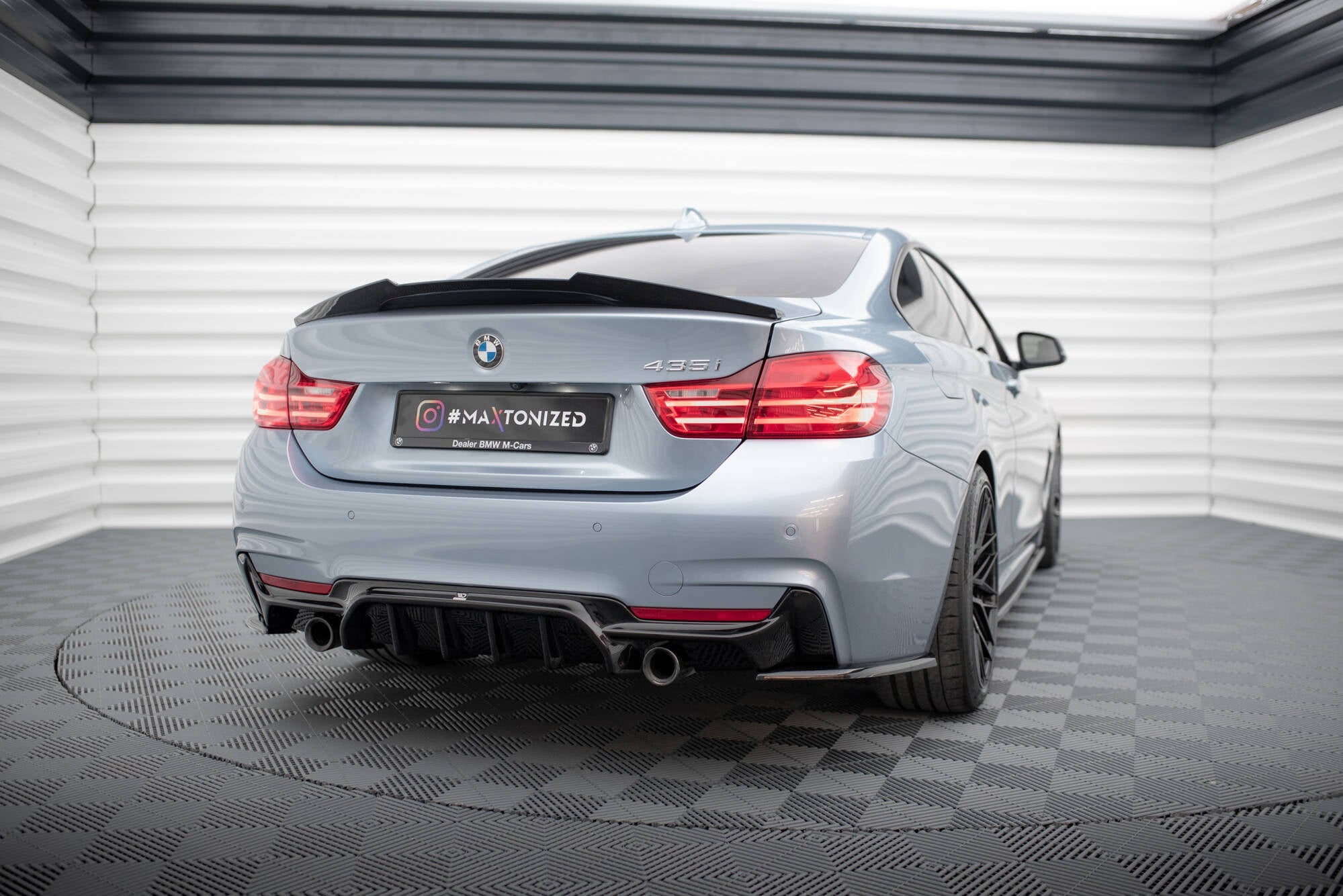 Maxton Design Difusor trasero para BMW 4 Coupe / Gran Coupe / Cabrio M-Pack F32 / F36 / F33 (Version with single Exhausts on both sides) - imagen 1