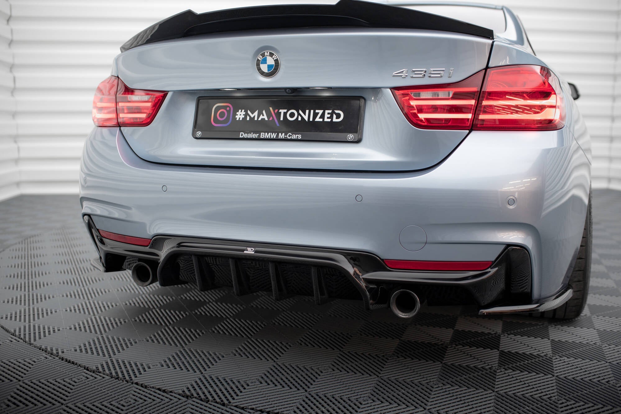 Maxton Design Difusor trasero para BMW 4 Coupe / Gran Coupe / Cabrio M-Pack F32 / F36 / F33 (Version with single Exhausts on both sides) - imagen 3