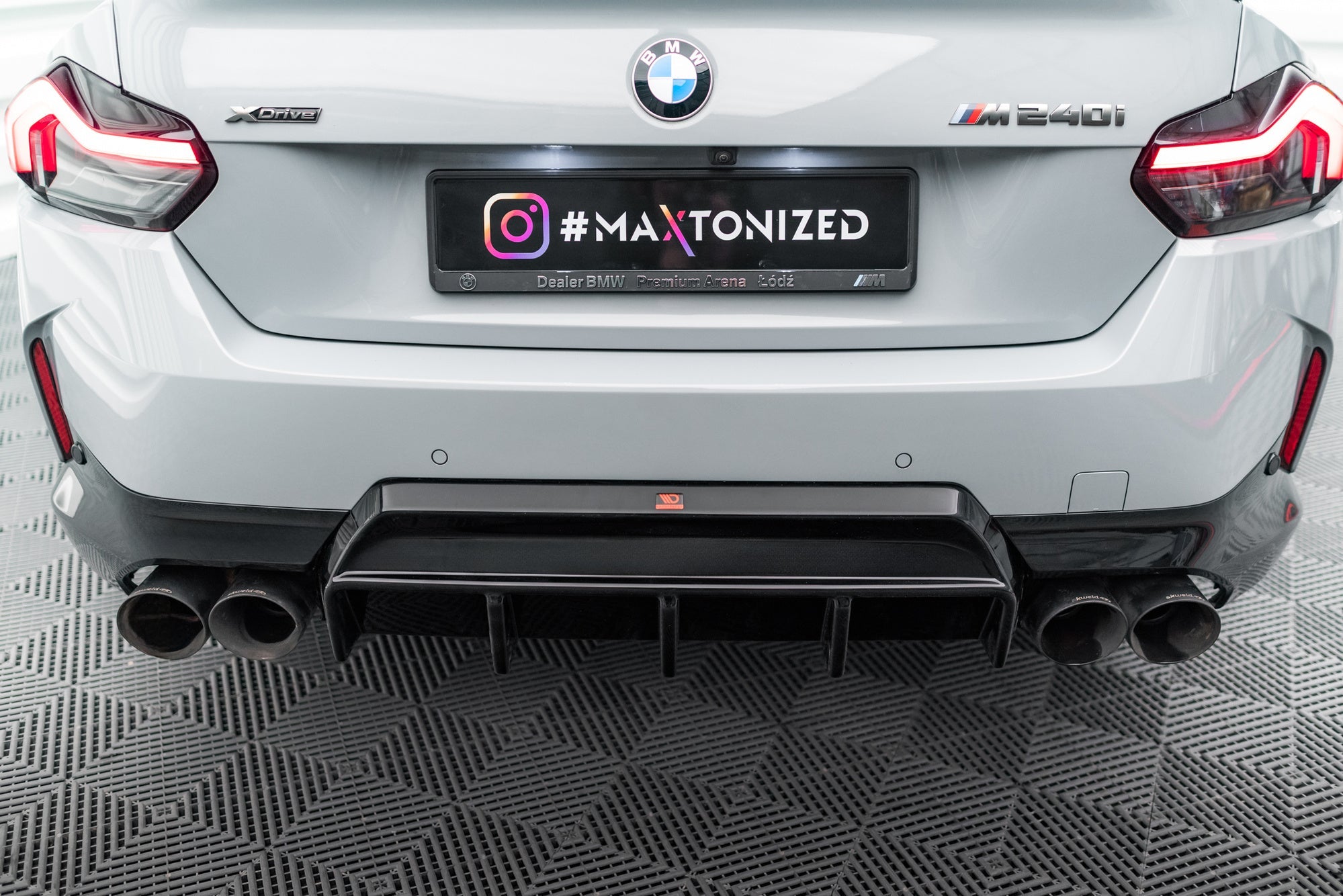 Maxton Design Difusor trasero para BMW M240i Coupe G42 - imagen 2