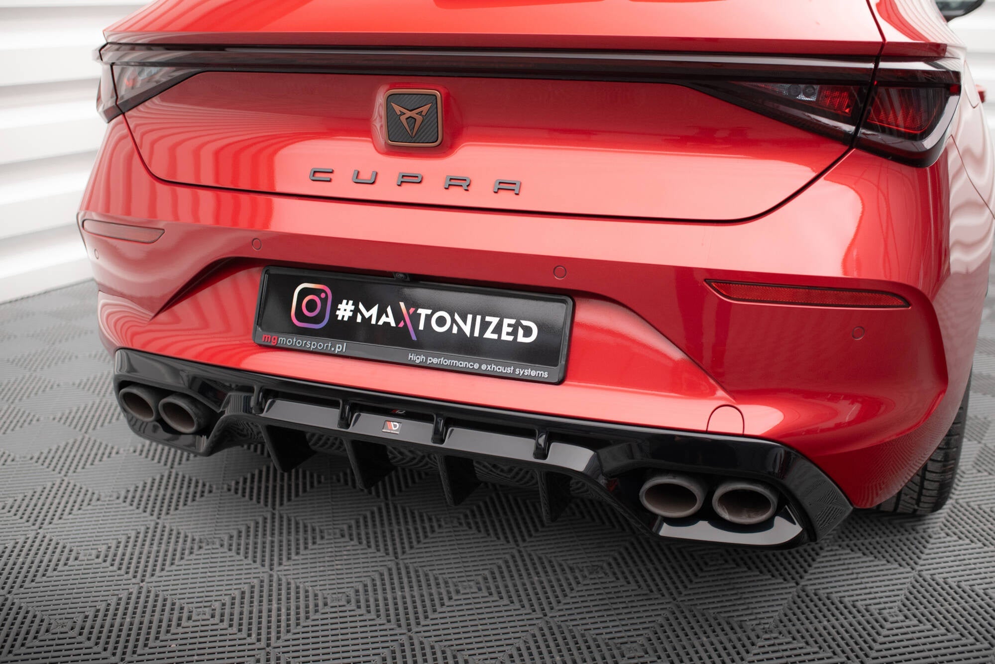 Maxton Design Difusor trasero para Cupra Leon Hatchback Mk1 - imagen 2