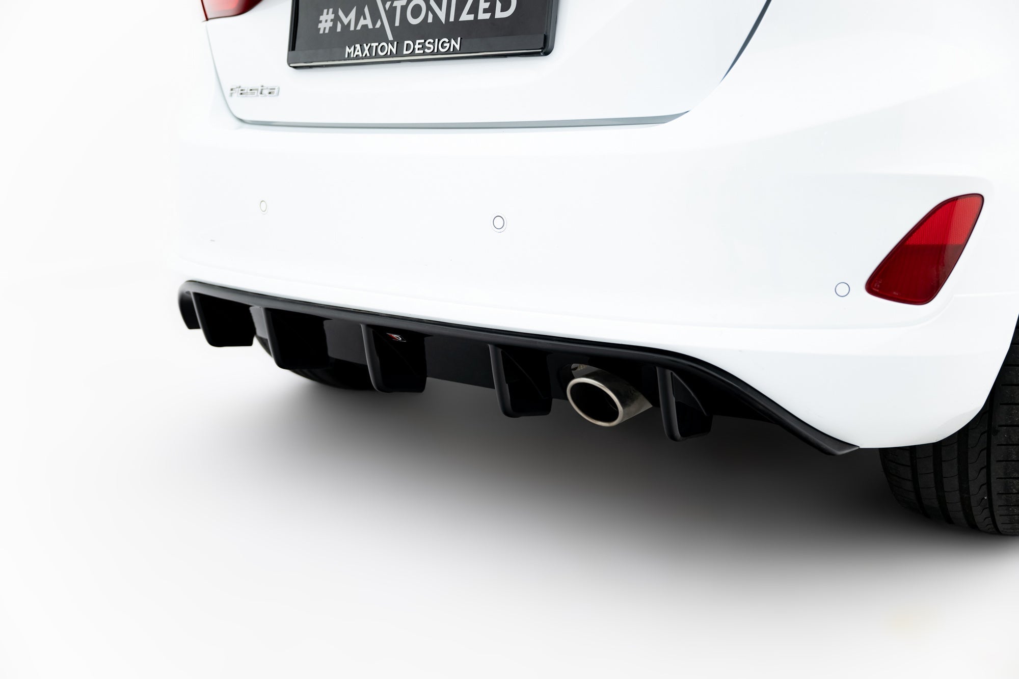 Maxton Design Difusor trasero para Ford Fiesta Mk8 ST-Line - imagen 2