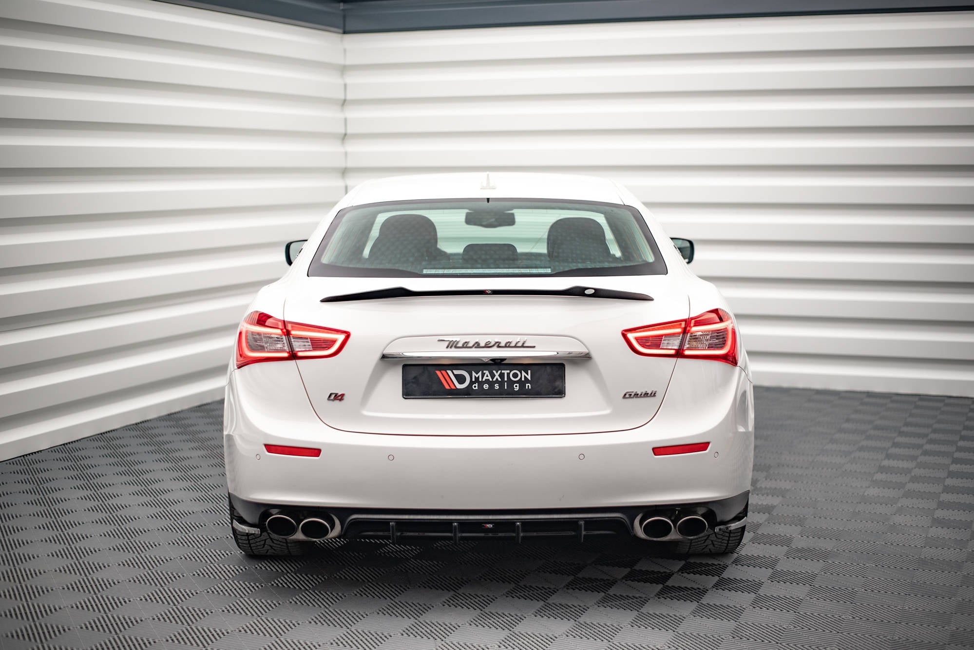 Maxton Design Difusor trasero para Maserati Ghibli Mk3 - imagen 1