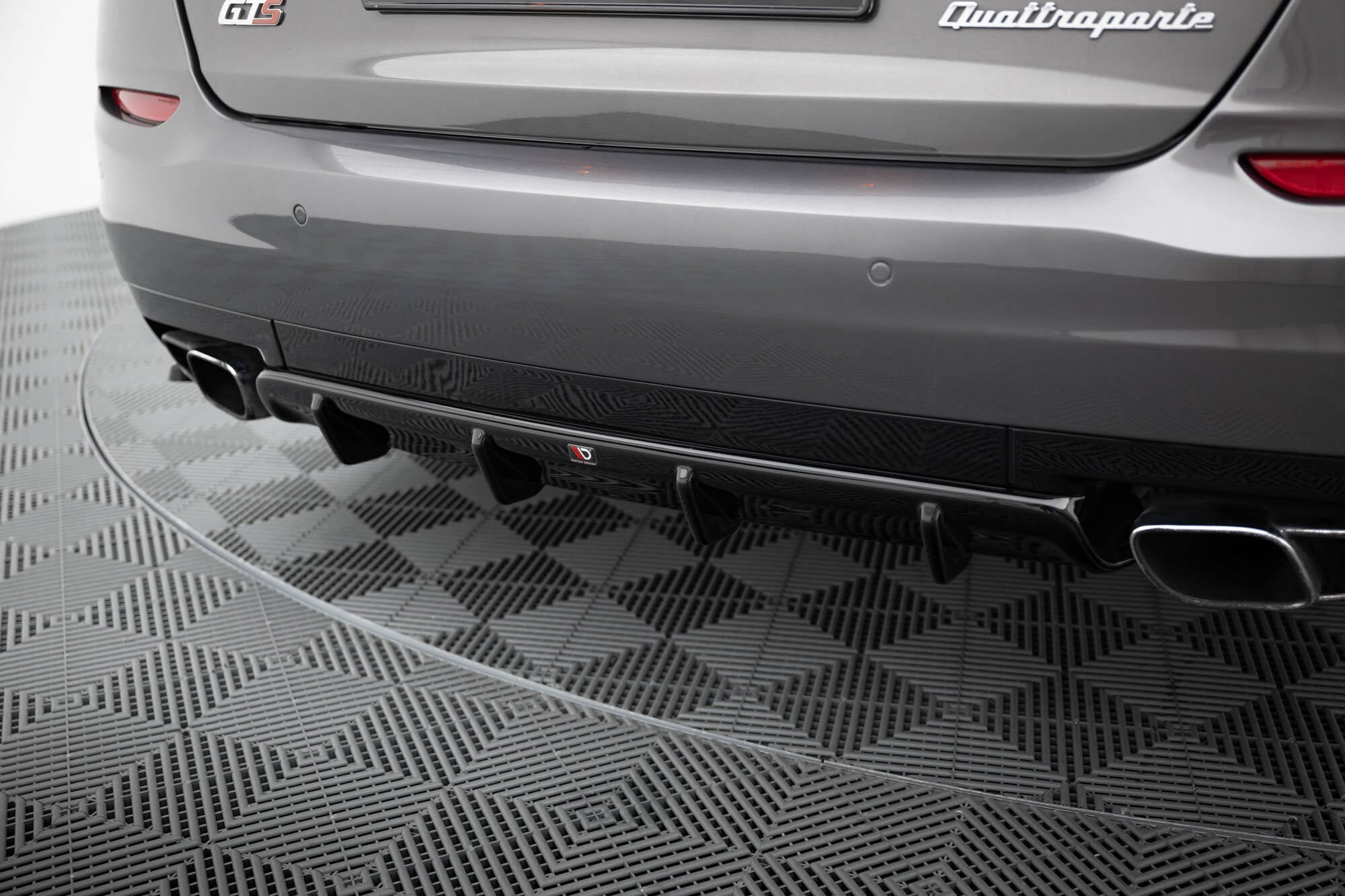 Maxton Design Difusor trasero para Maserati Quattroporte Mk6 - imagen 3