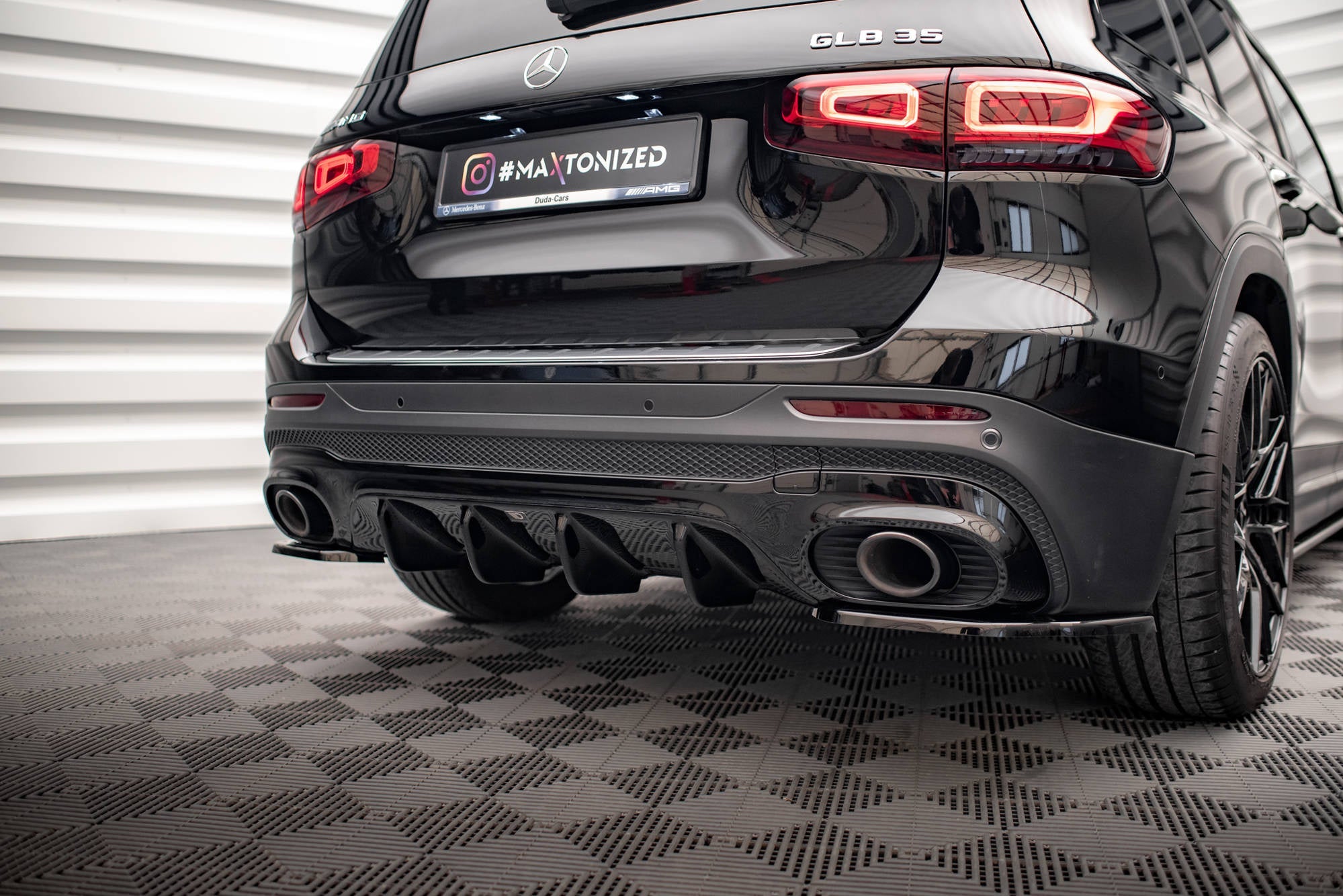 Maxton Design Difusor trasero para Mercedes-AMG GLB 35 / AMG-Line X247 - imagen 4