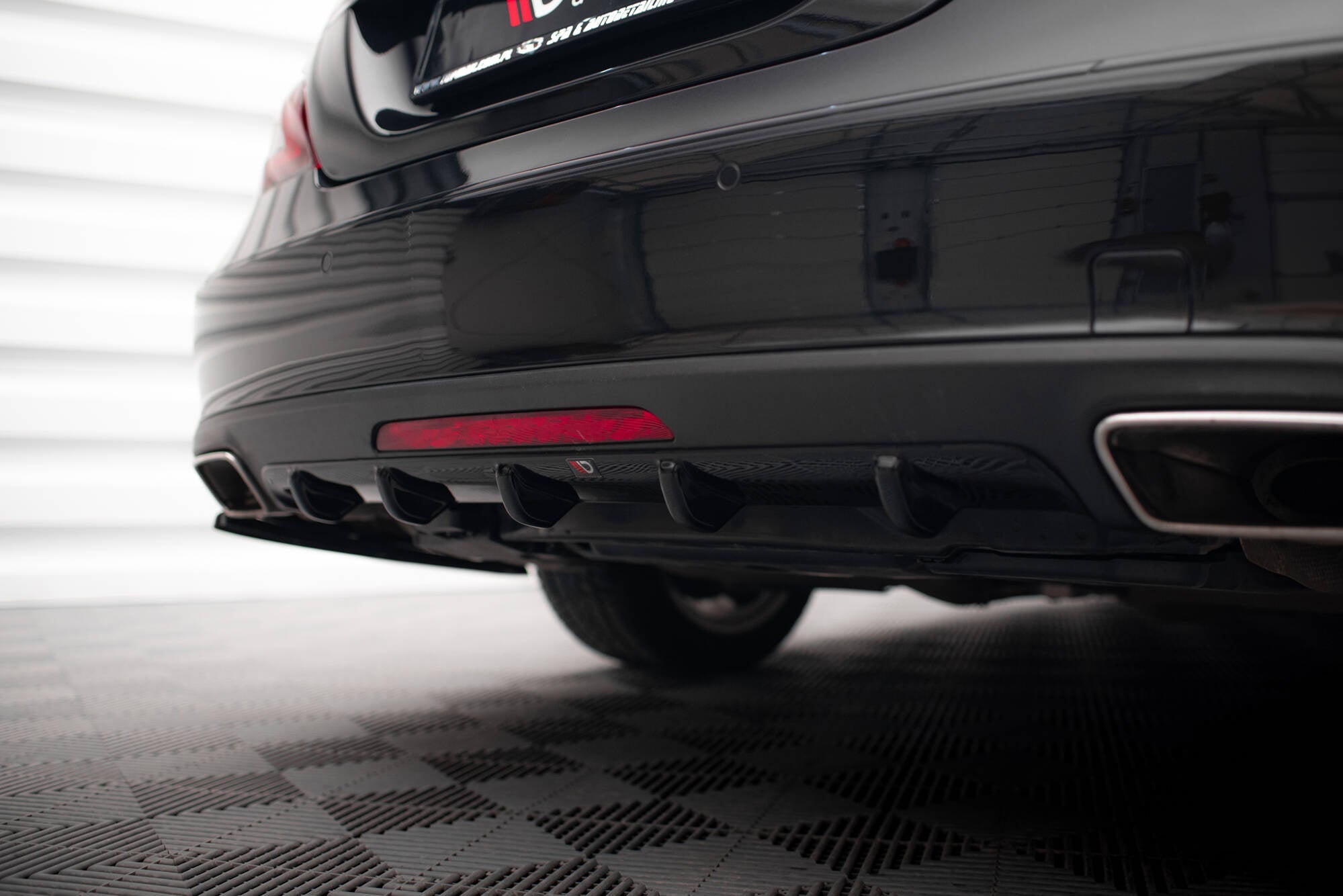 Maxton Design Difusor trasero para Mercedes-Benz CLS C218 / C218 Facelift - imagen 3