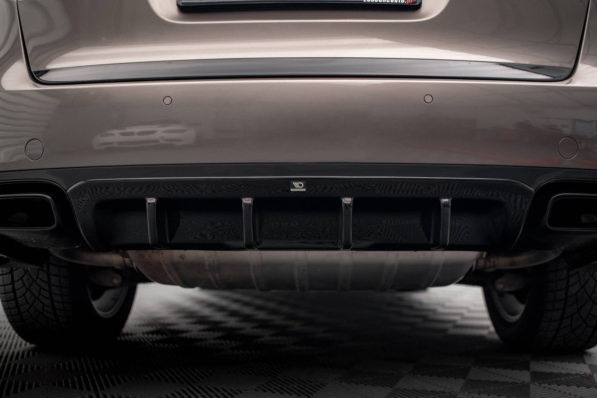Maxton Design Difusor trasero para Porsche Cayenne Turbo / Standard Mk2 - imagen 5